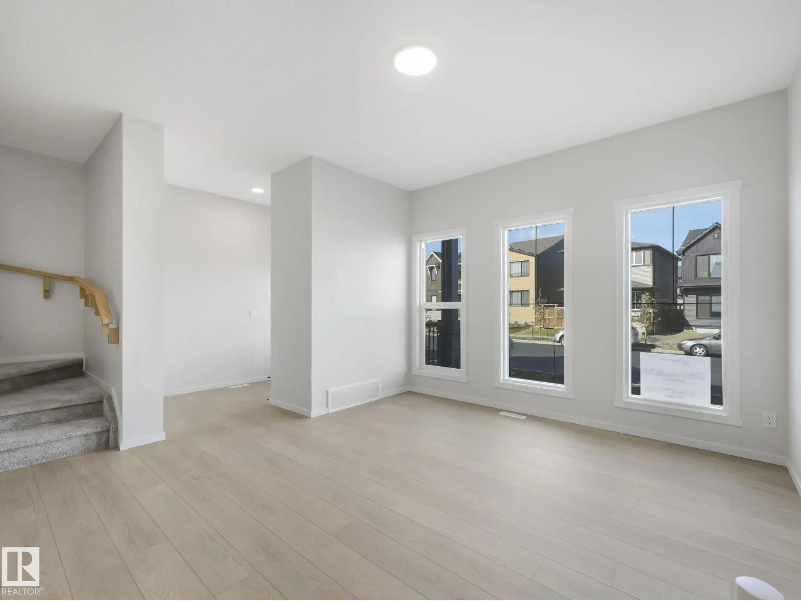 238 Orchards Blvd SW