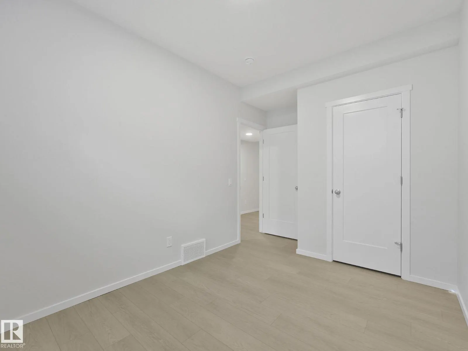 238 Orchards Blvd SW