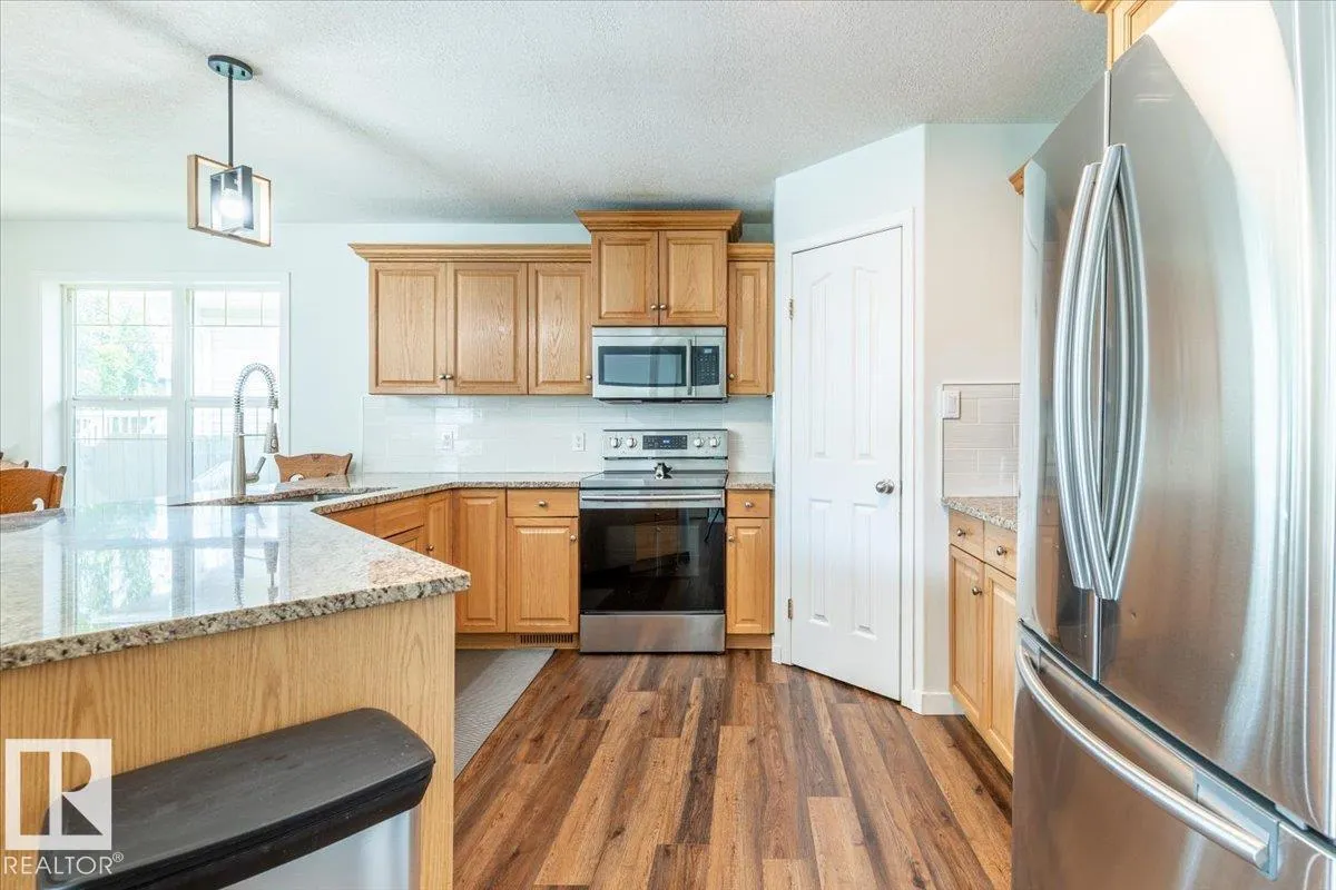 16 Westview DR
