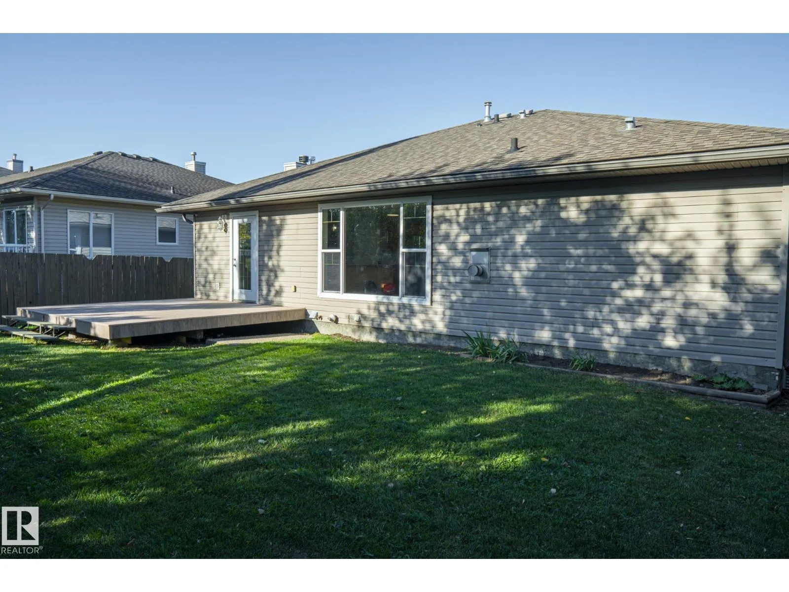 16 Westview DR
