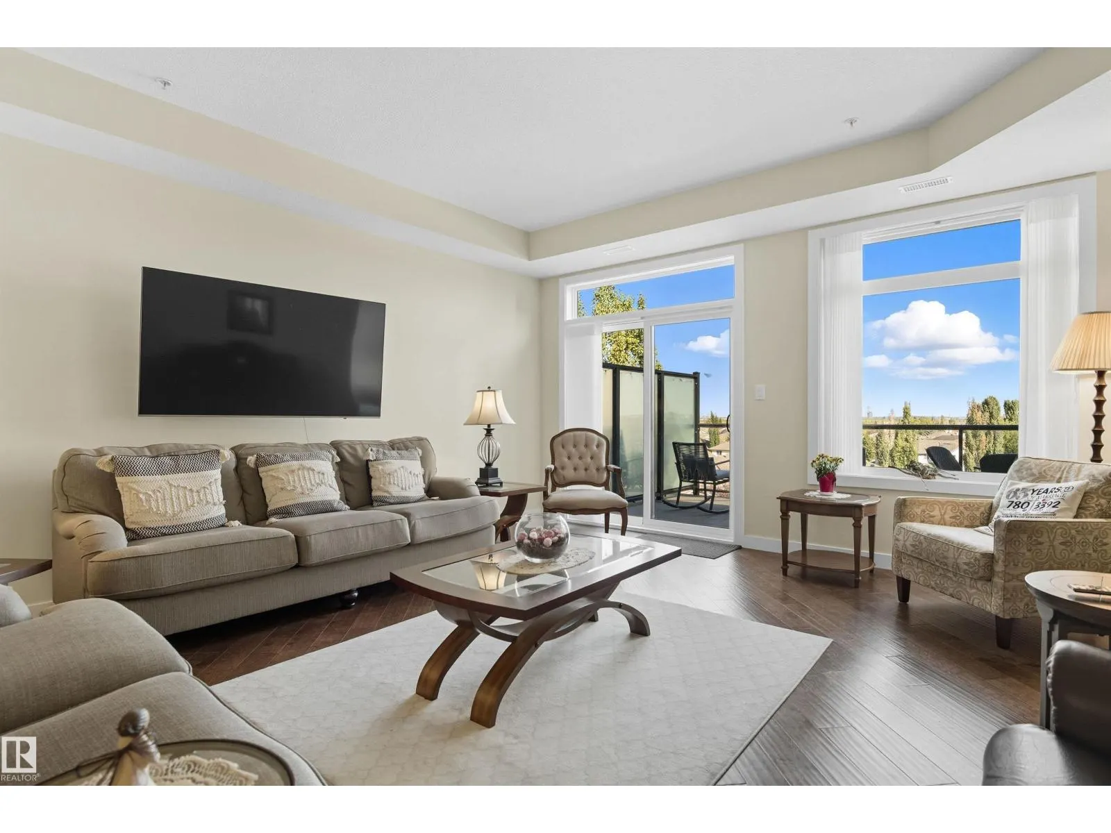 #414 625 LEGER WY NW