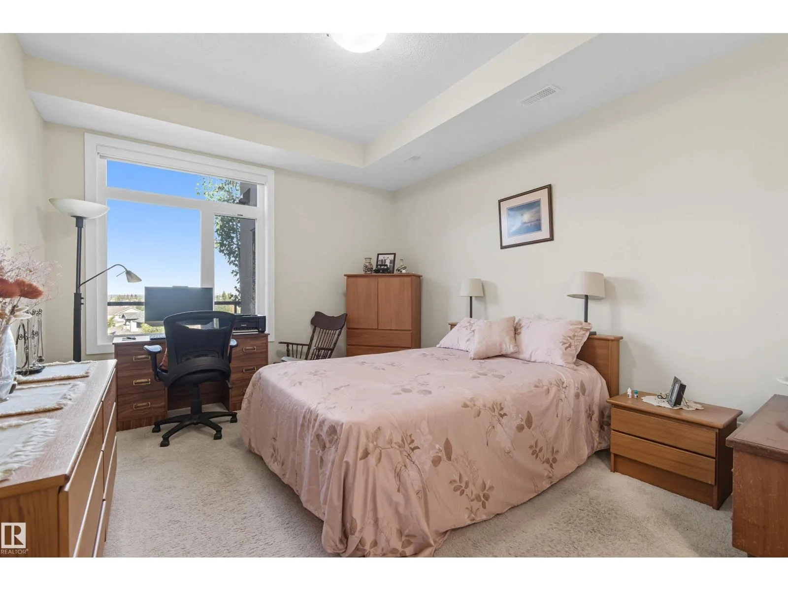 #414 625 LEGER WY NW
