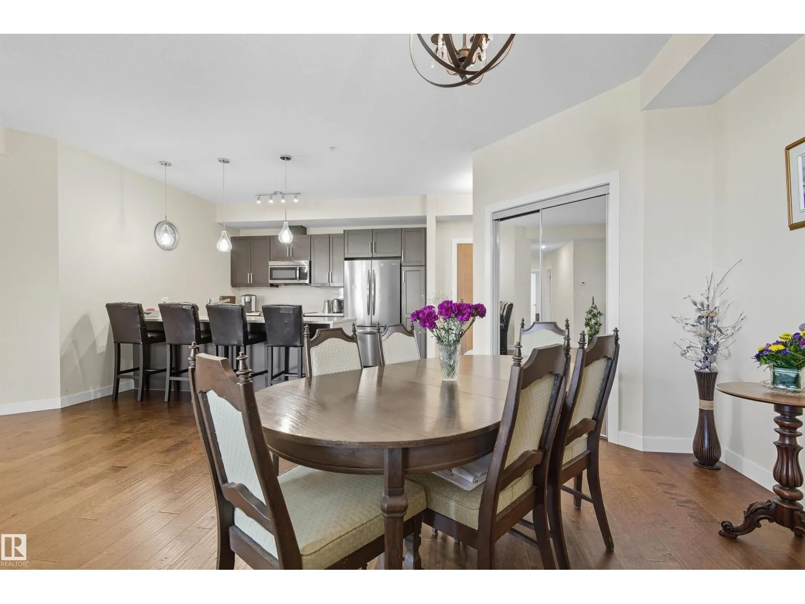 #414 625 LEGER WY NW