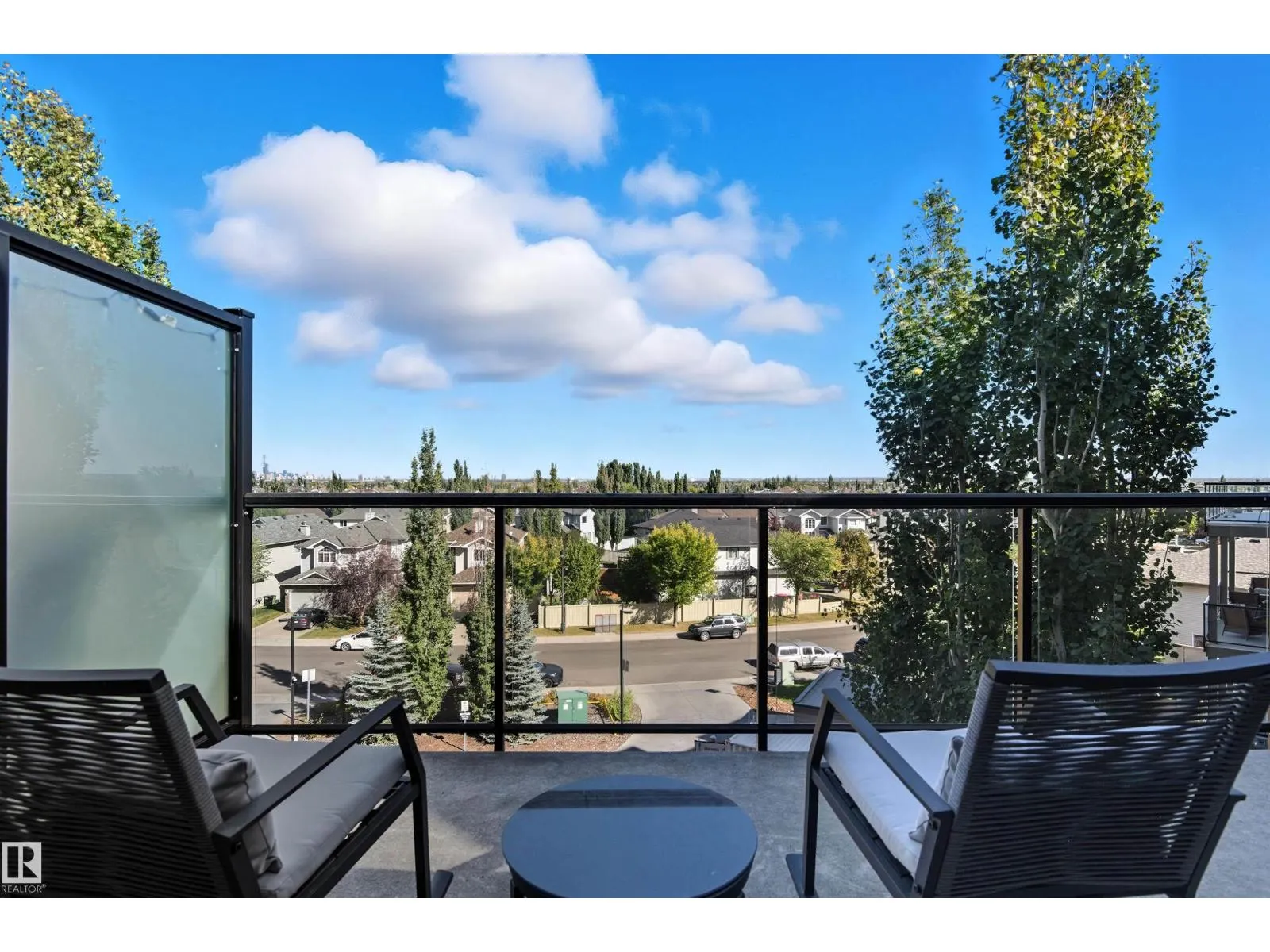 #414 625 LEGER WY NW