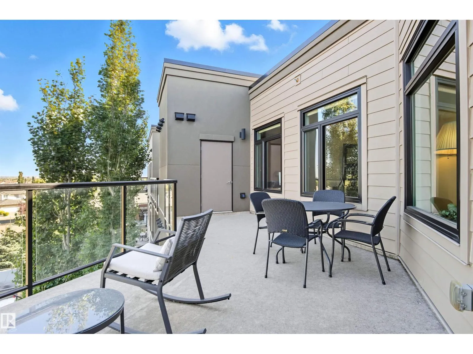 #414 625 LEGER WY NW