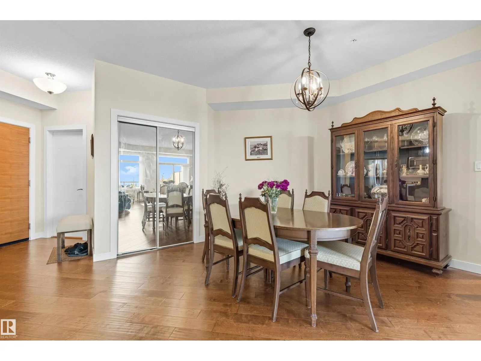 #414 625 LEGER WY NW