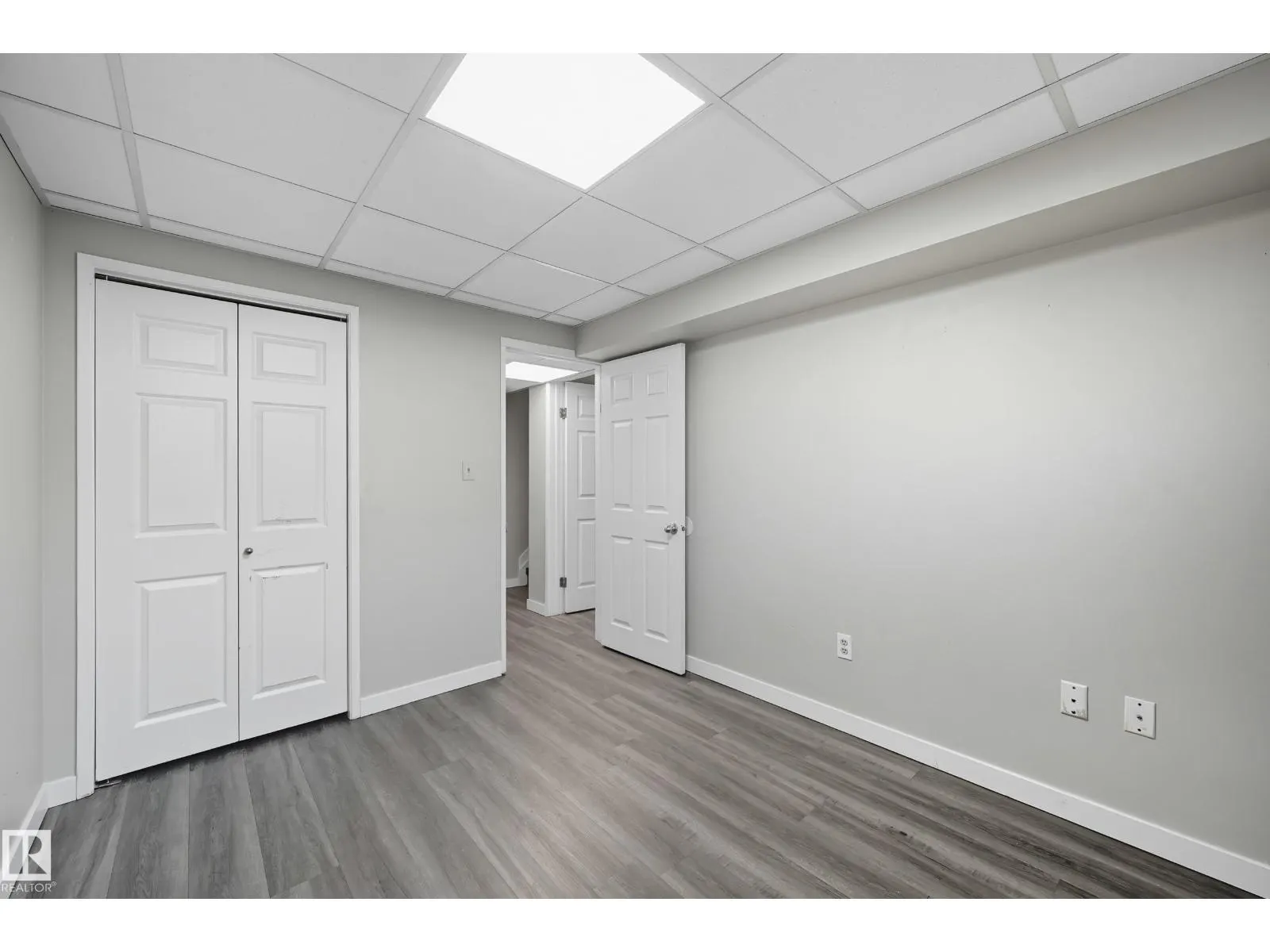 12707 12709 122 ST NW