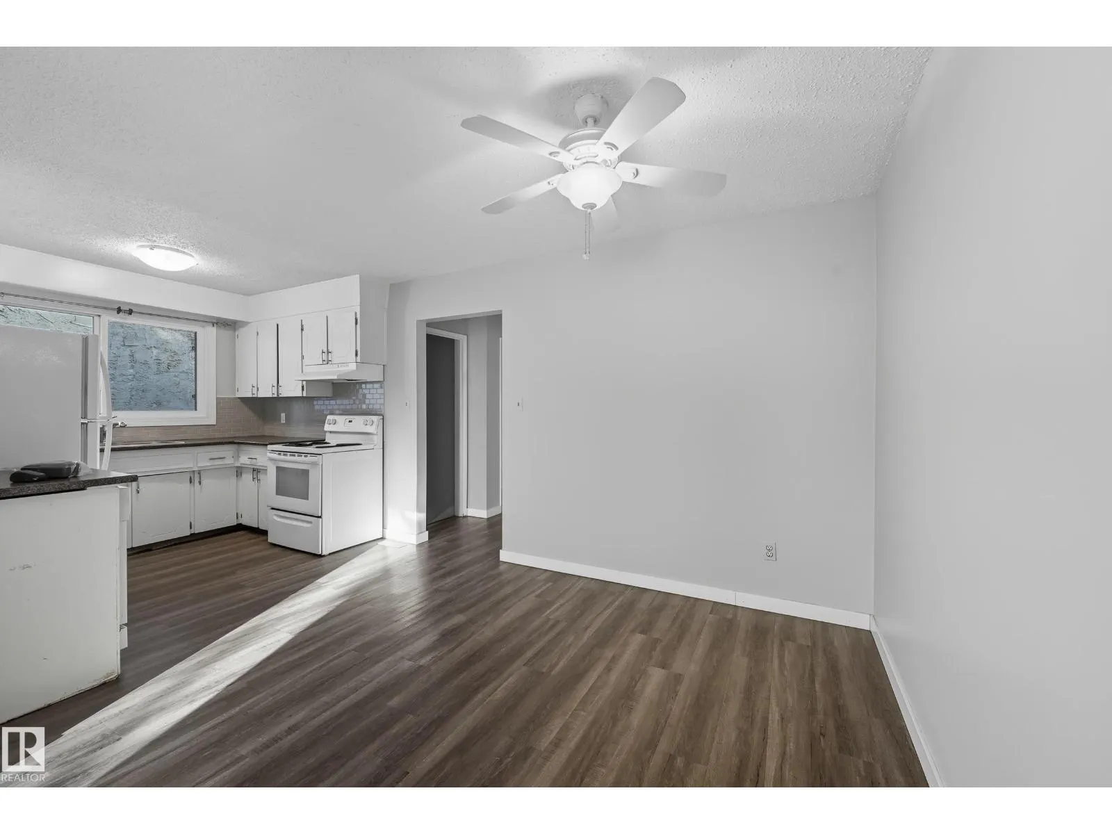 12707 12709 122 ST NW