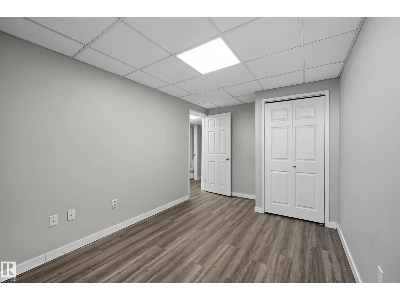12707 12709 122 ST NW