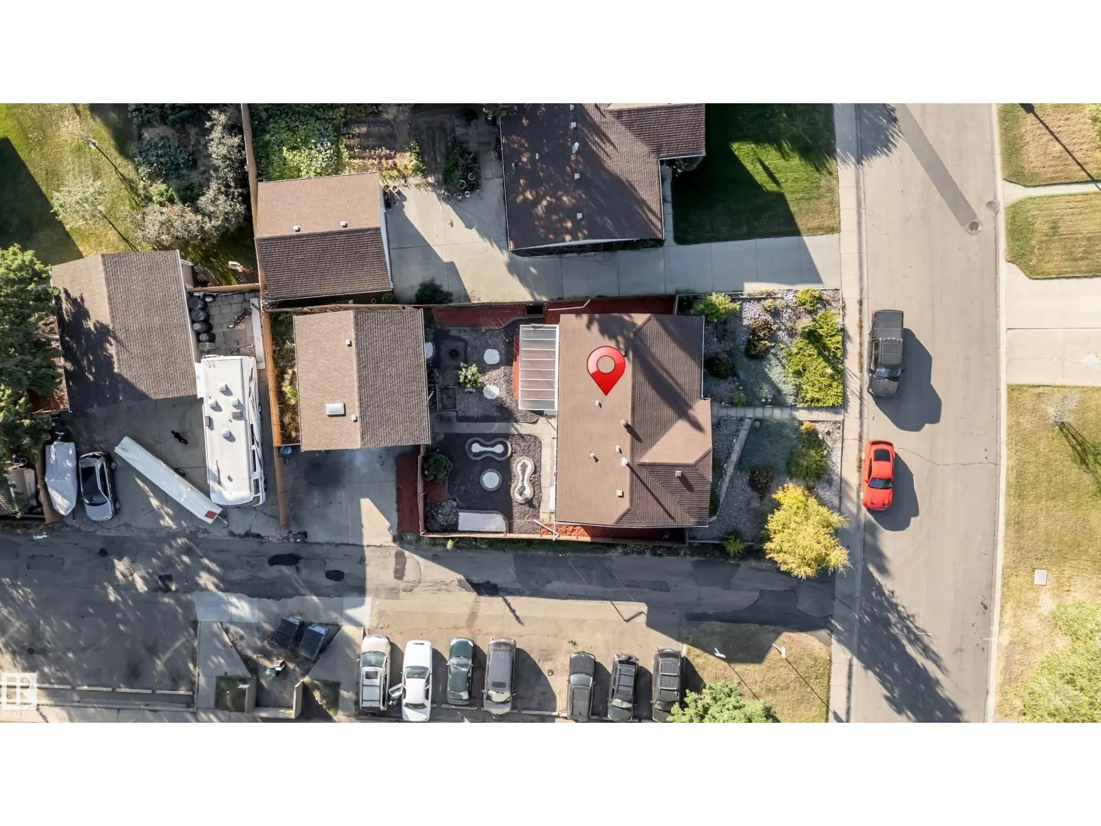 8103 14 AV NW