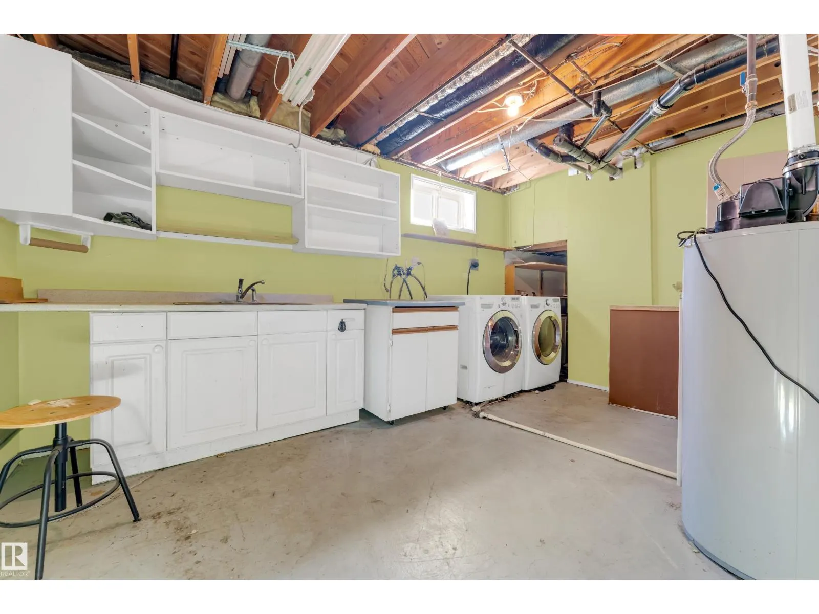 8103 14 AV NW