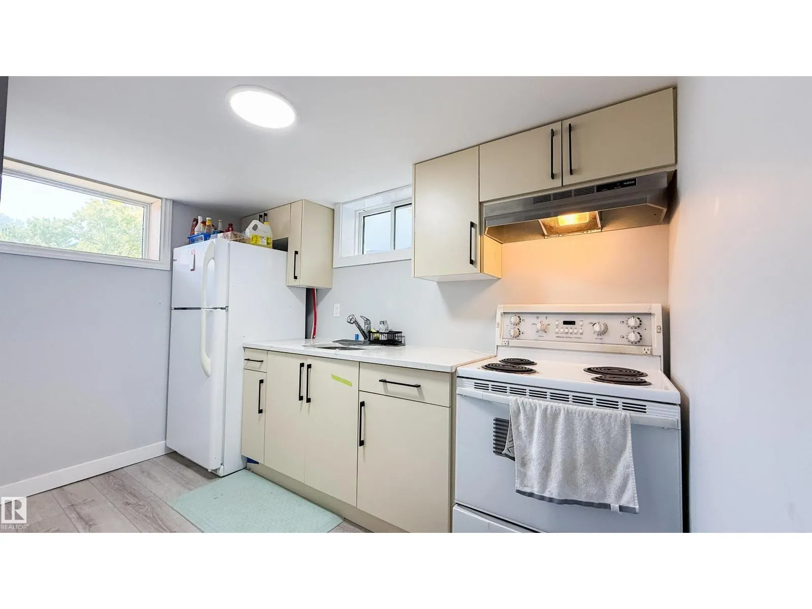 12005 40 ST NW