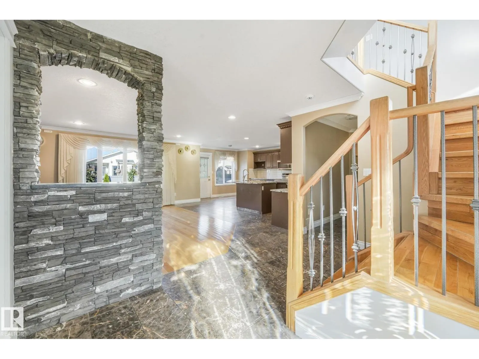 140 COTE CR NW