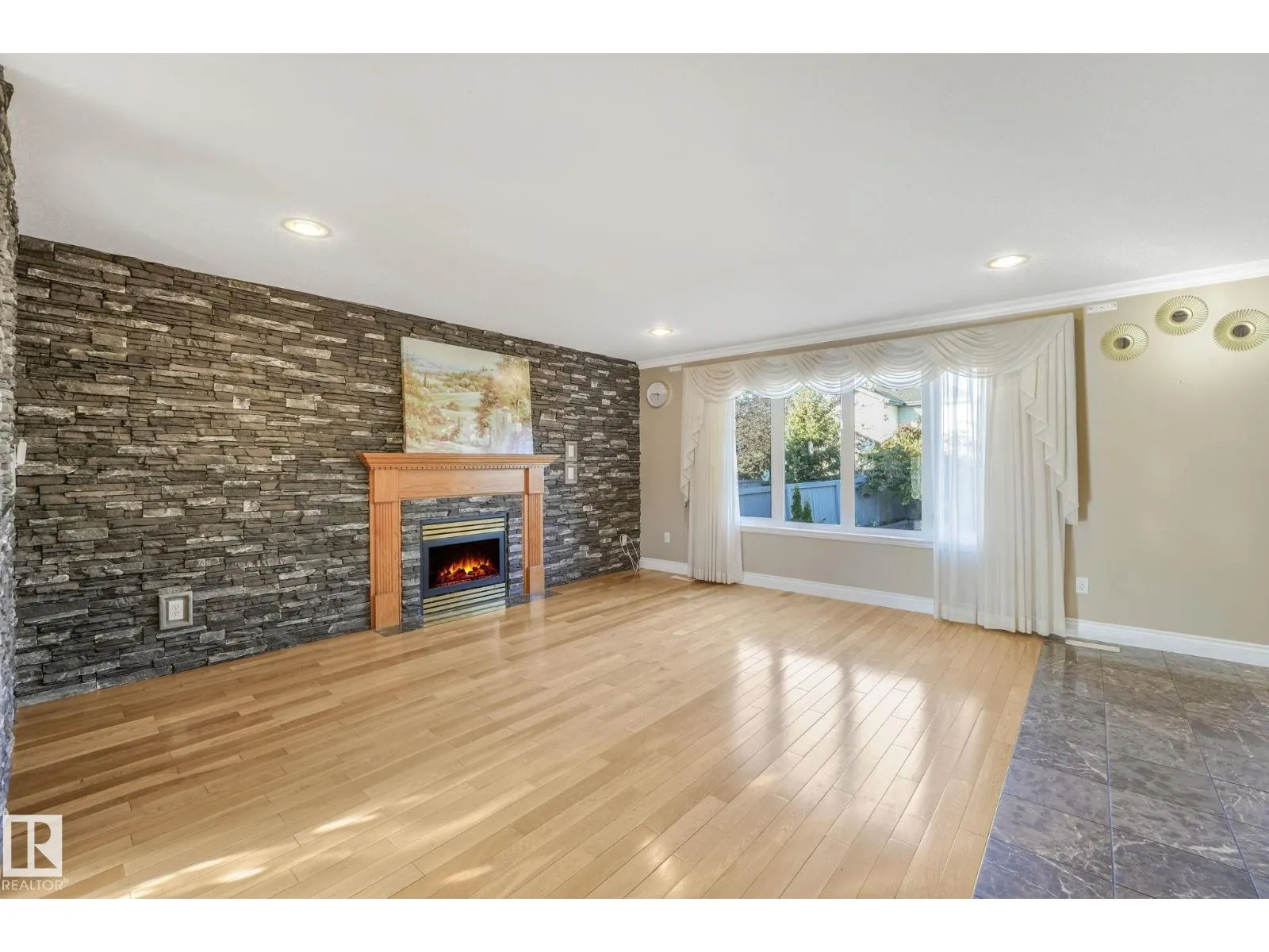 140 COTE CR NW