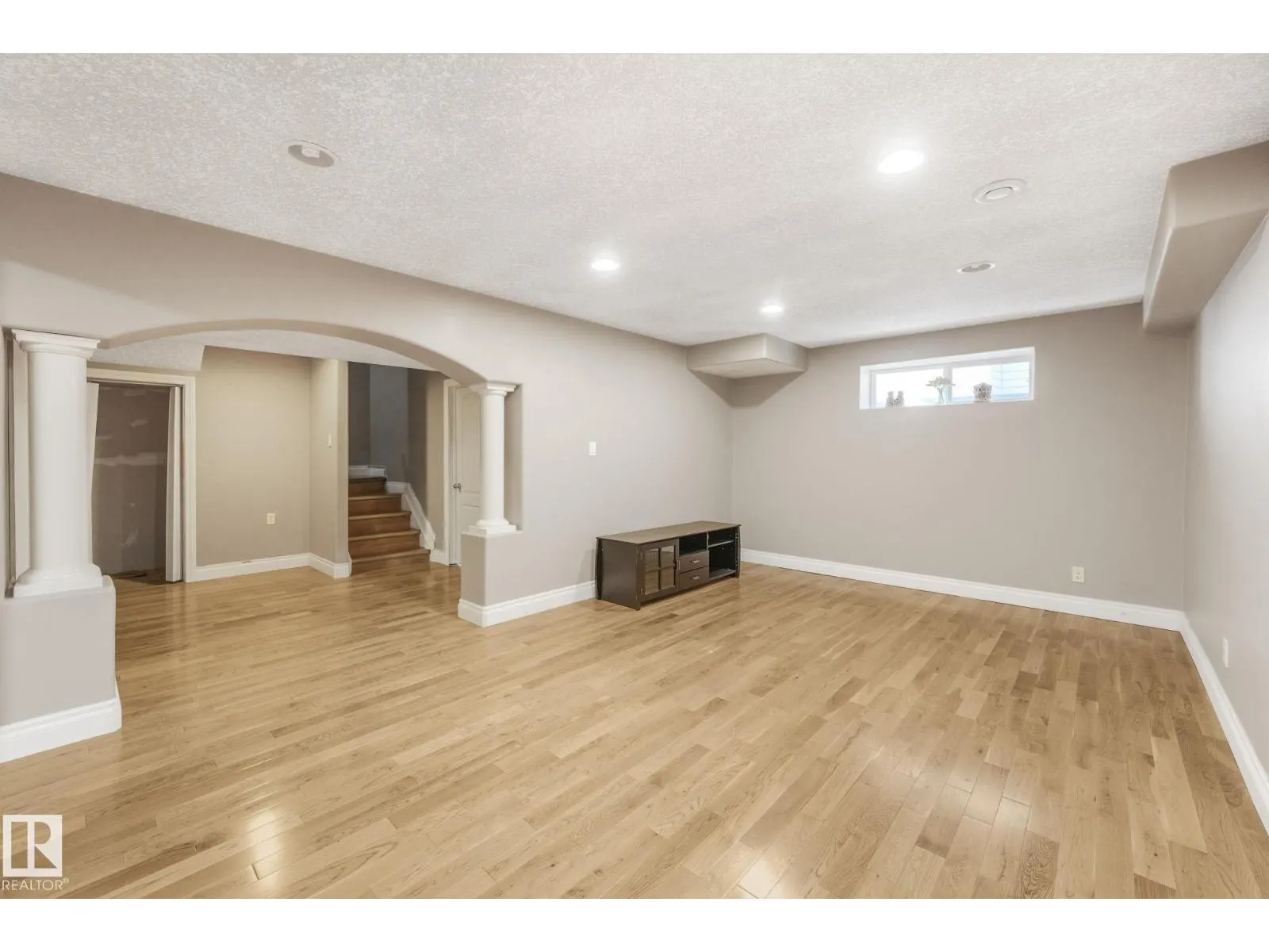 140 COTE CR NW