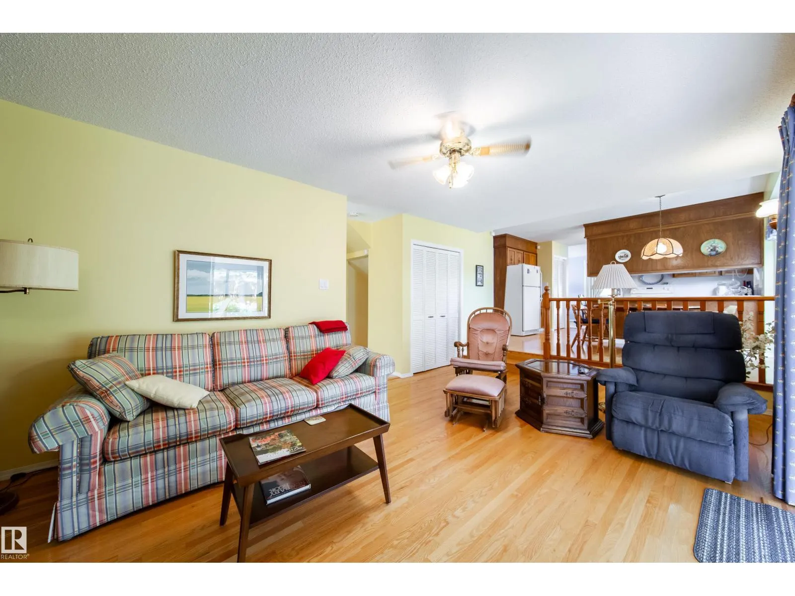 10820 42A AV NW