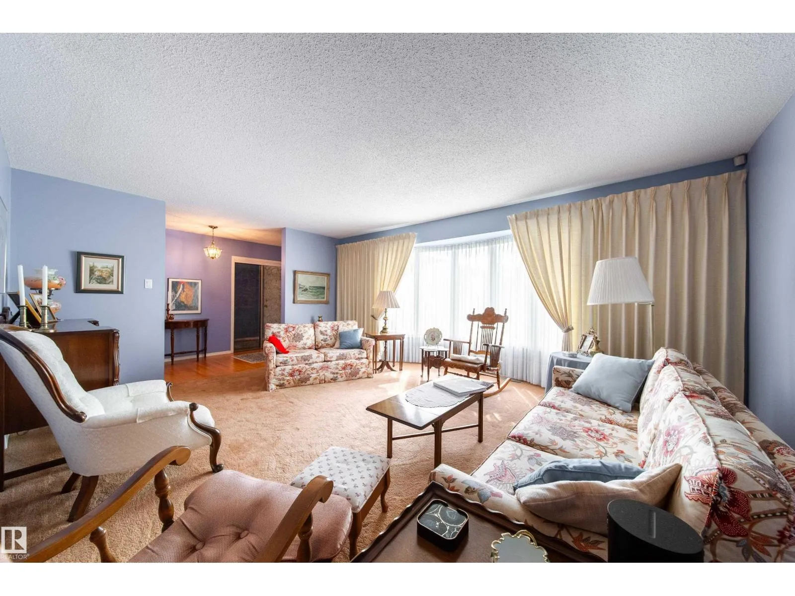 10820 42A AV NW