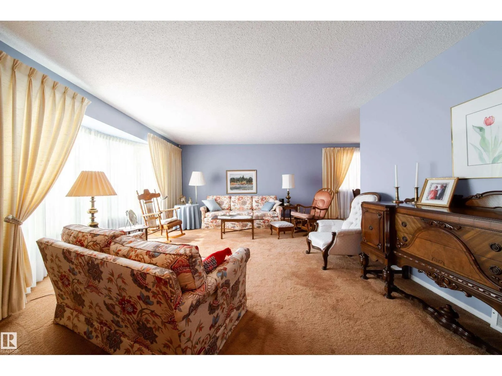 10820 42A AV NW