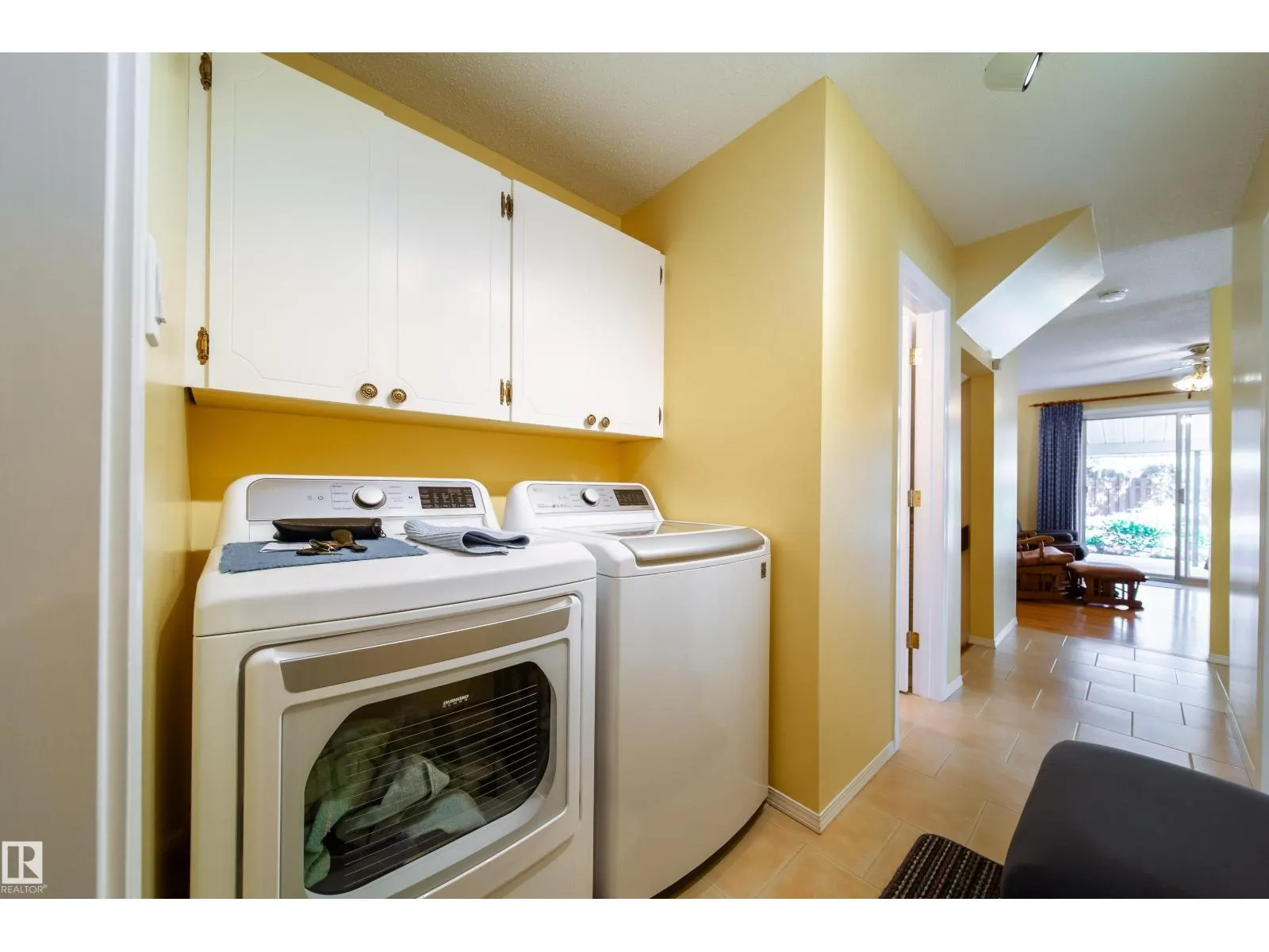 10820 42A AV NW