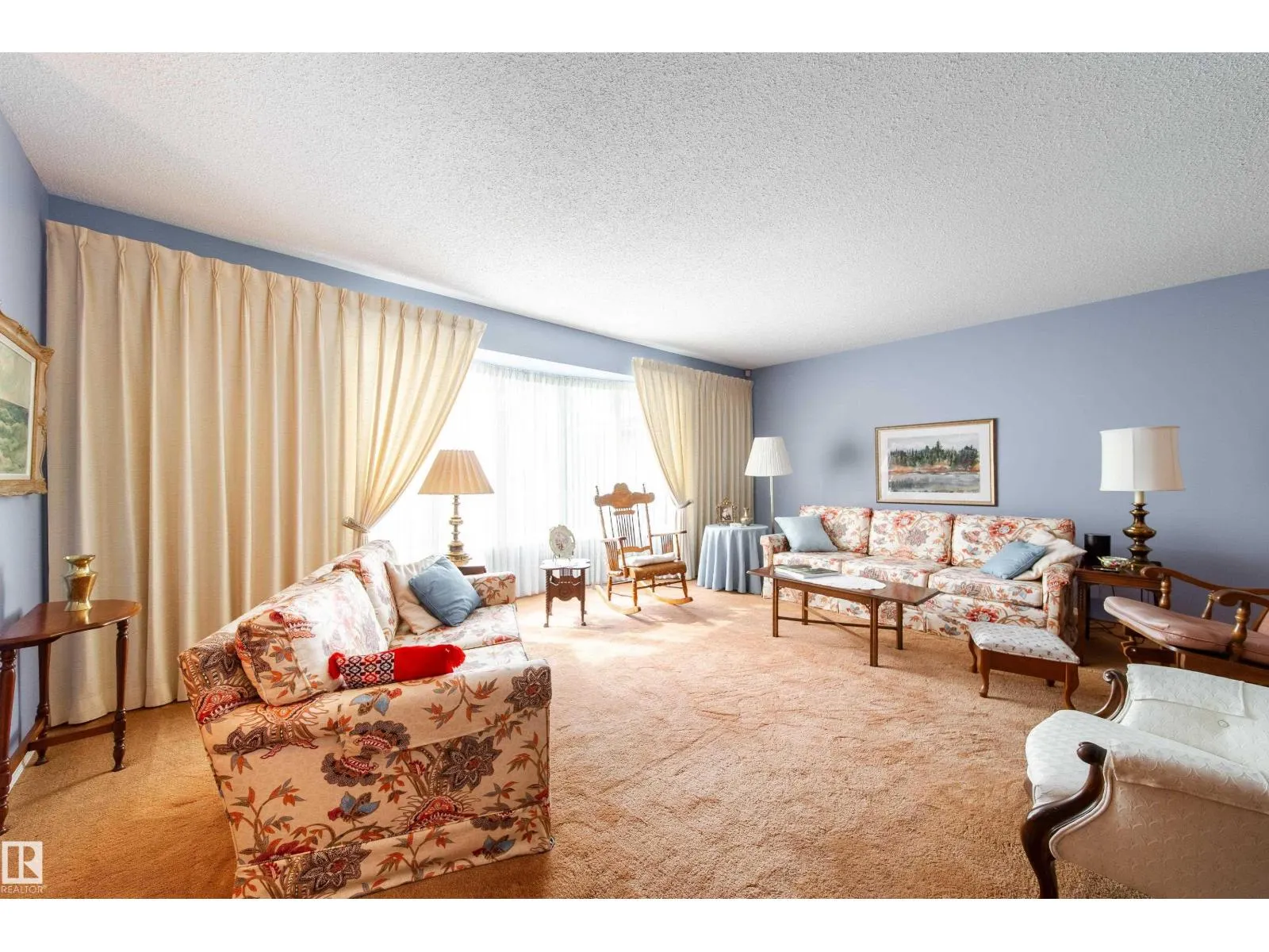 10820 42A AV NW