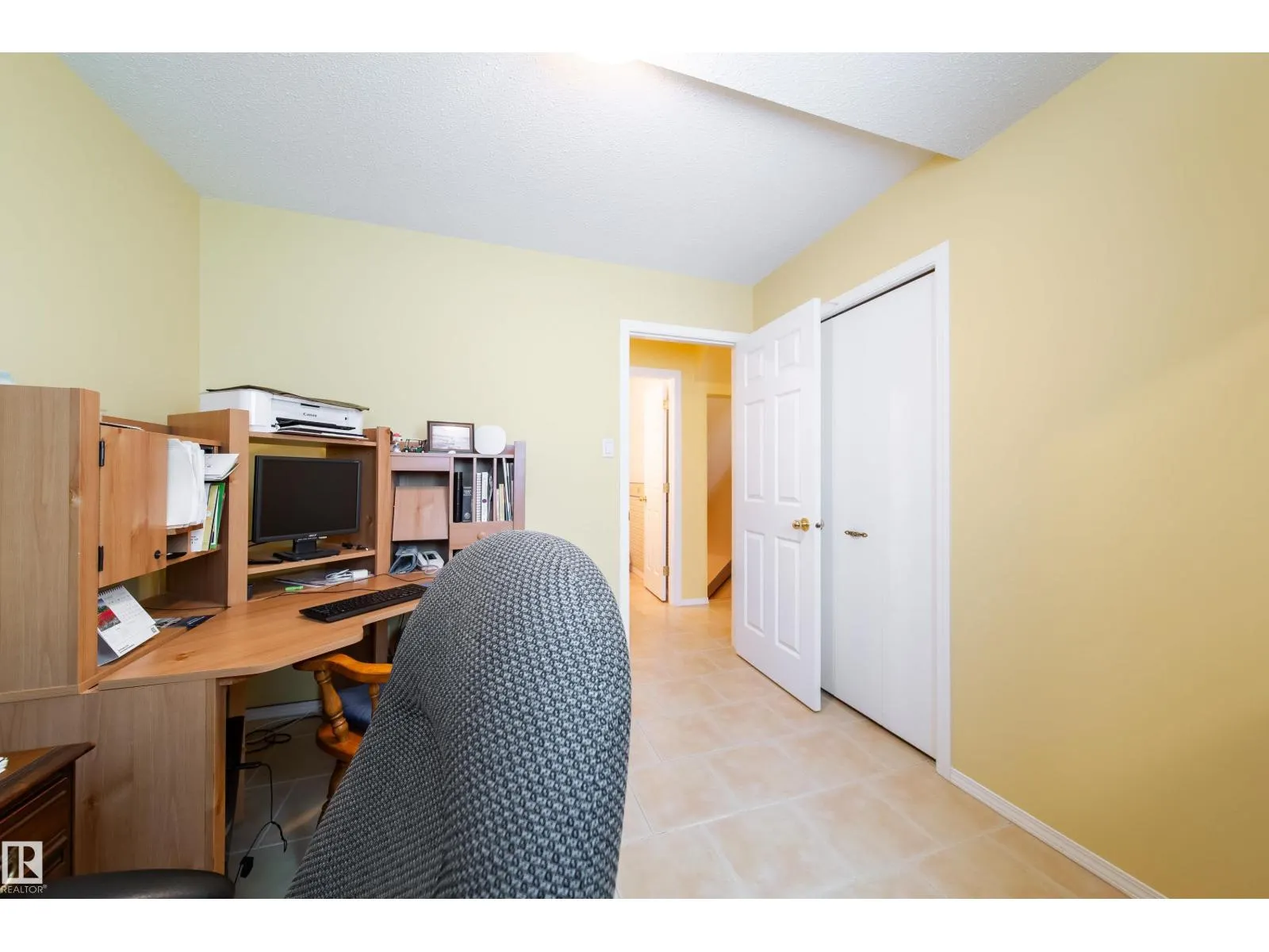 10820 42A AV NW