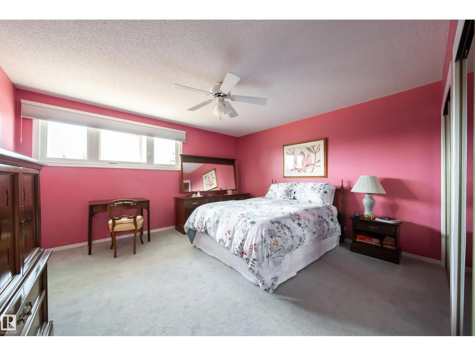10820 42A AV NW