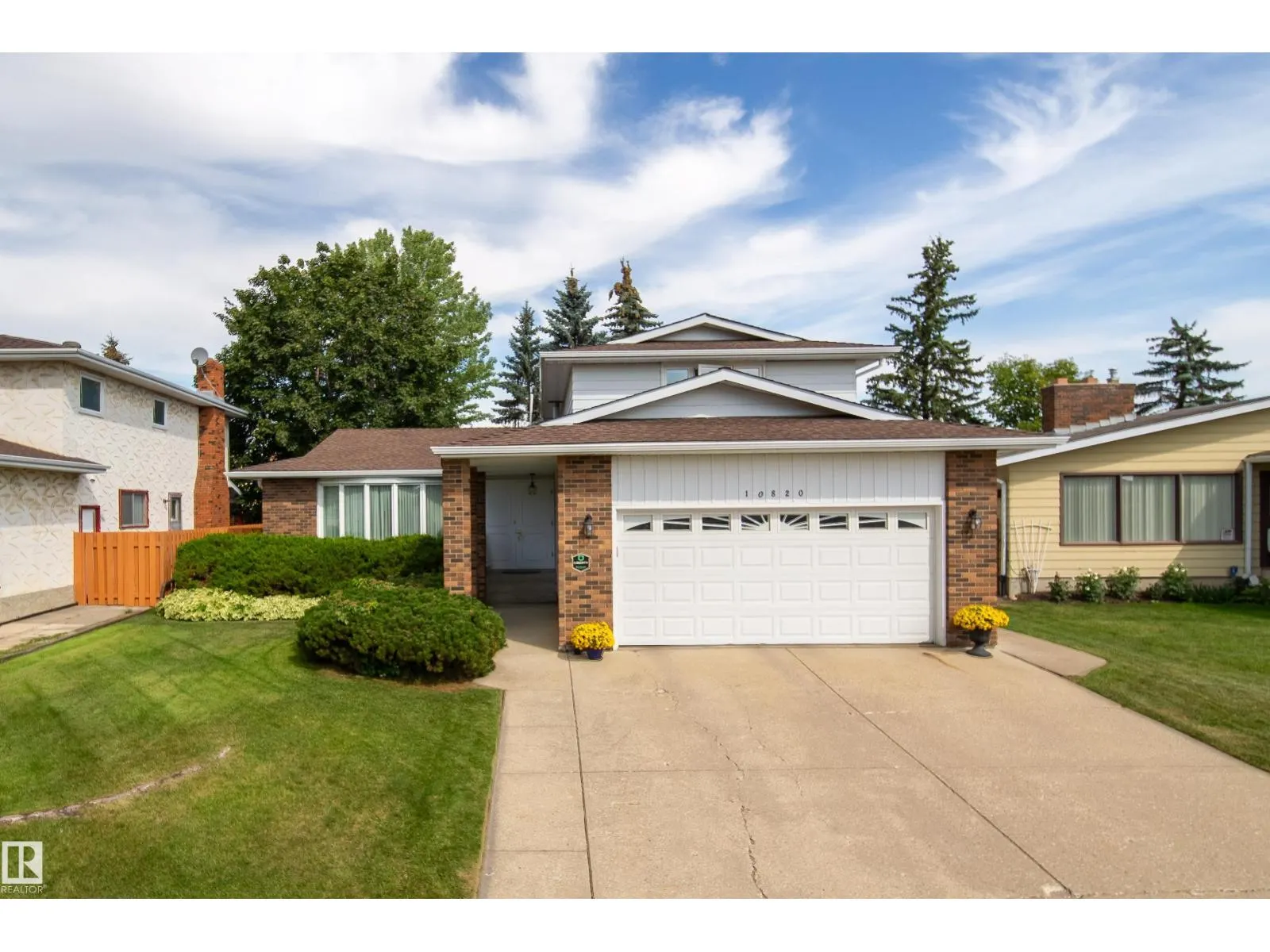 10820 42A AV NW