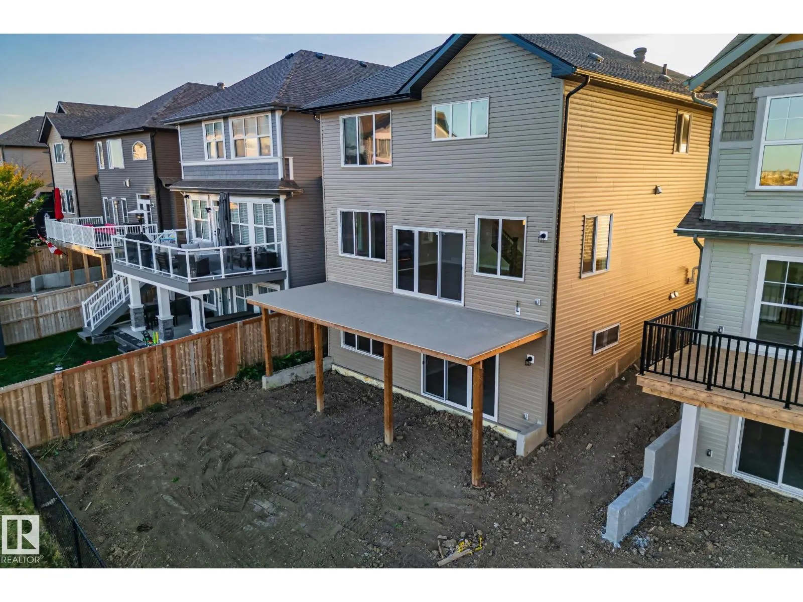 41 Savoy Cr