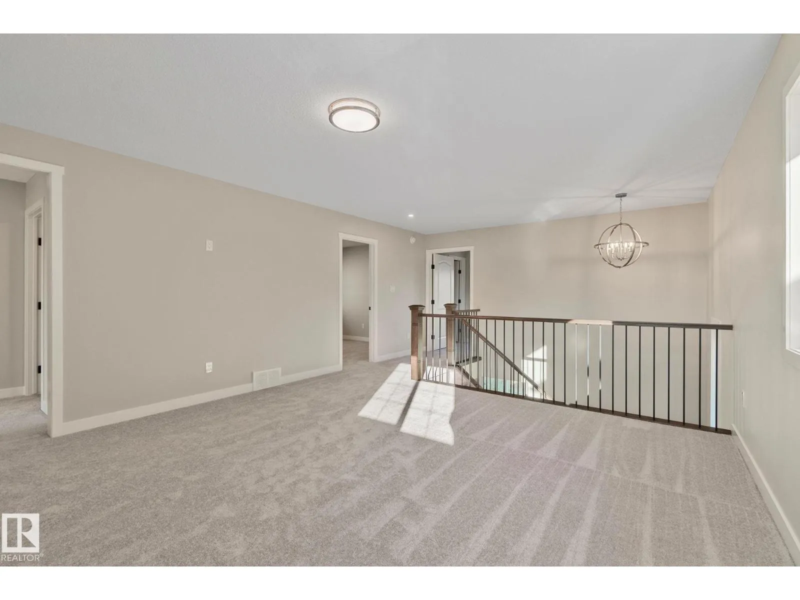 41 Savoy Cr