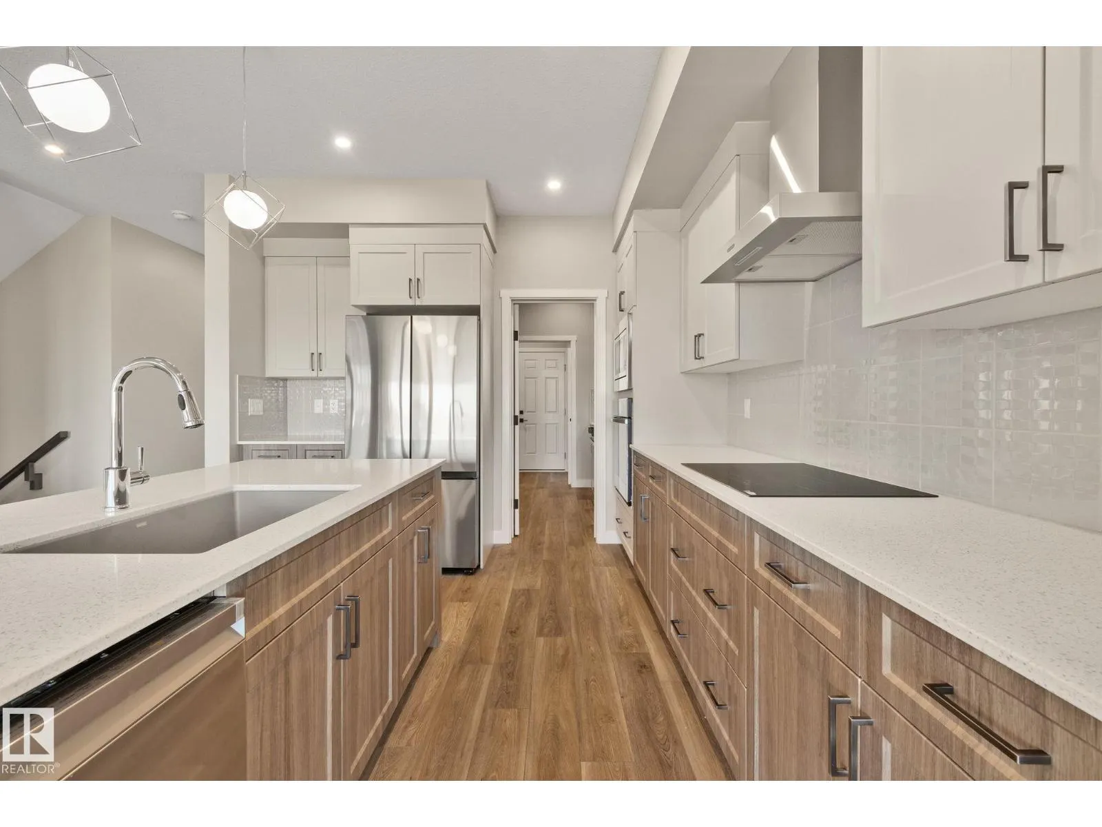 41 Savoy Cr