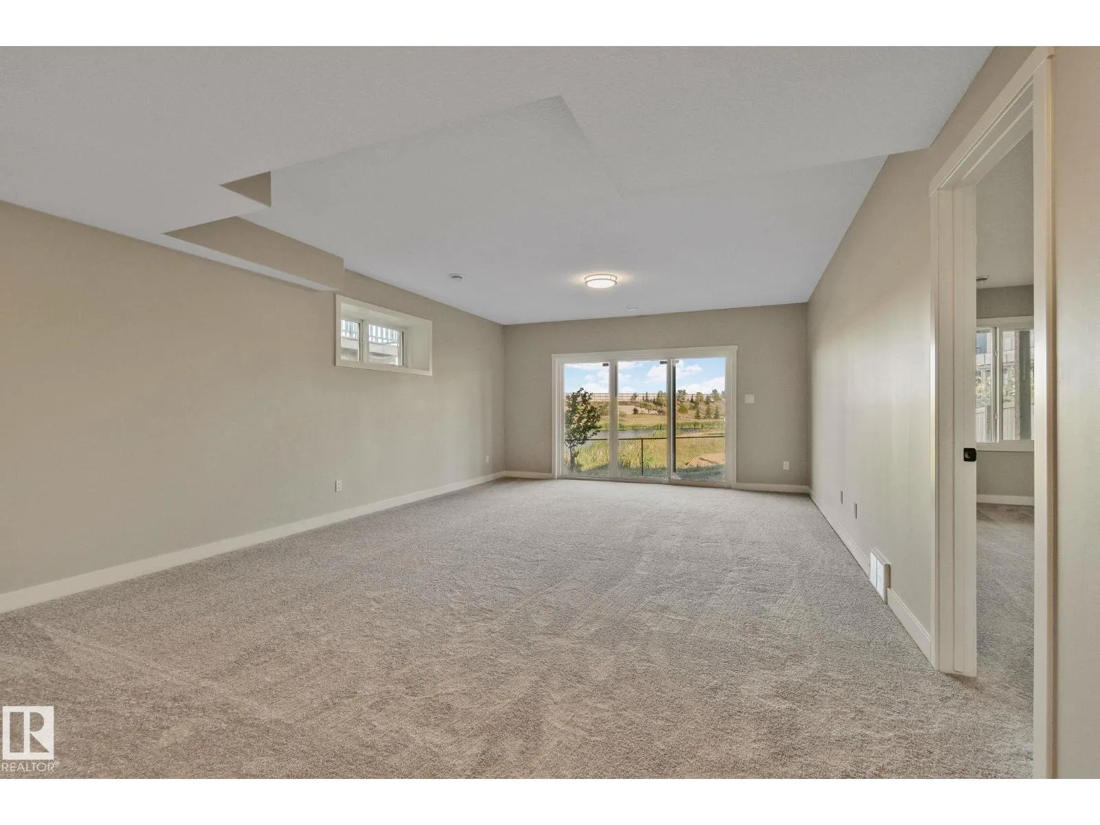 41 Savoy Cr