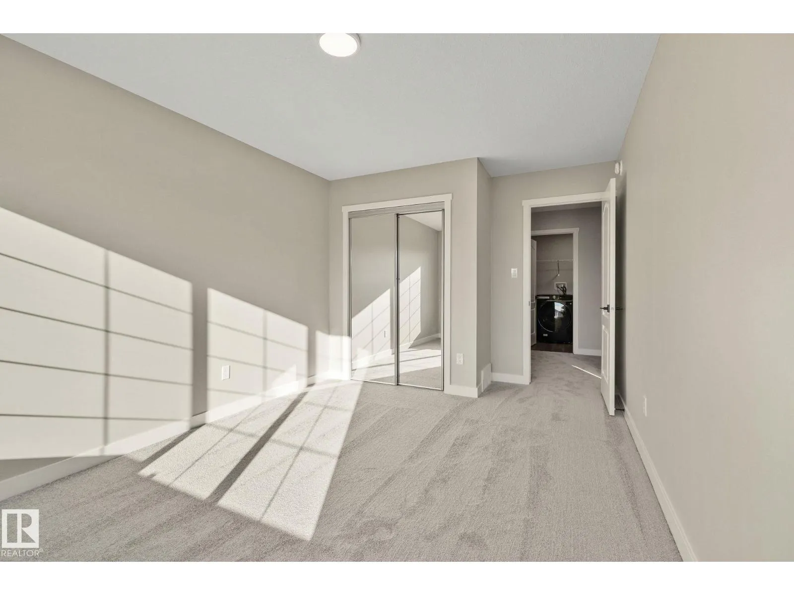 41 Savoy Cr