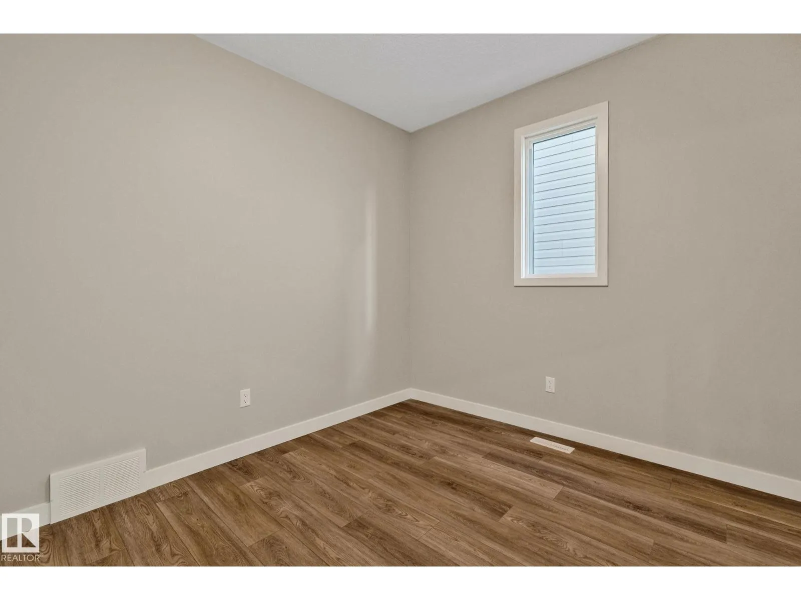 41 Savoy Cr
