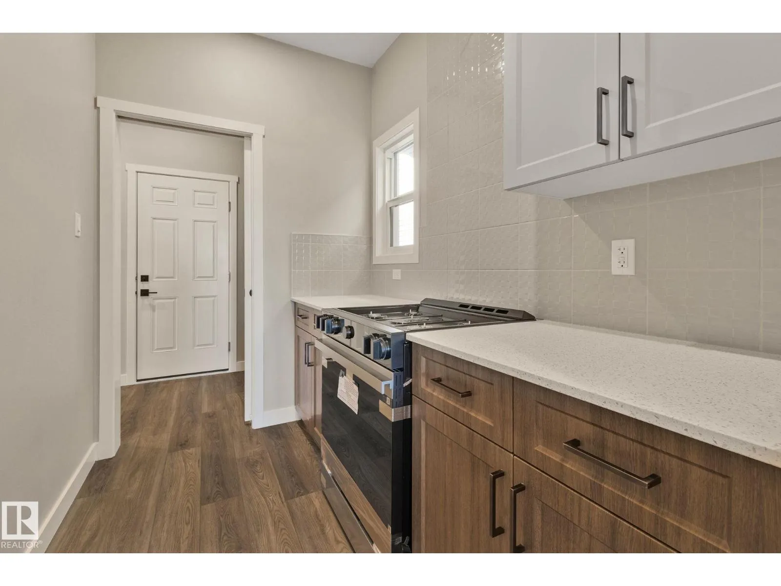 41 Savoy Cr