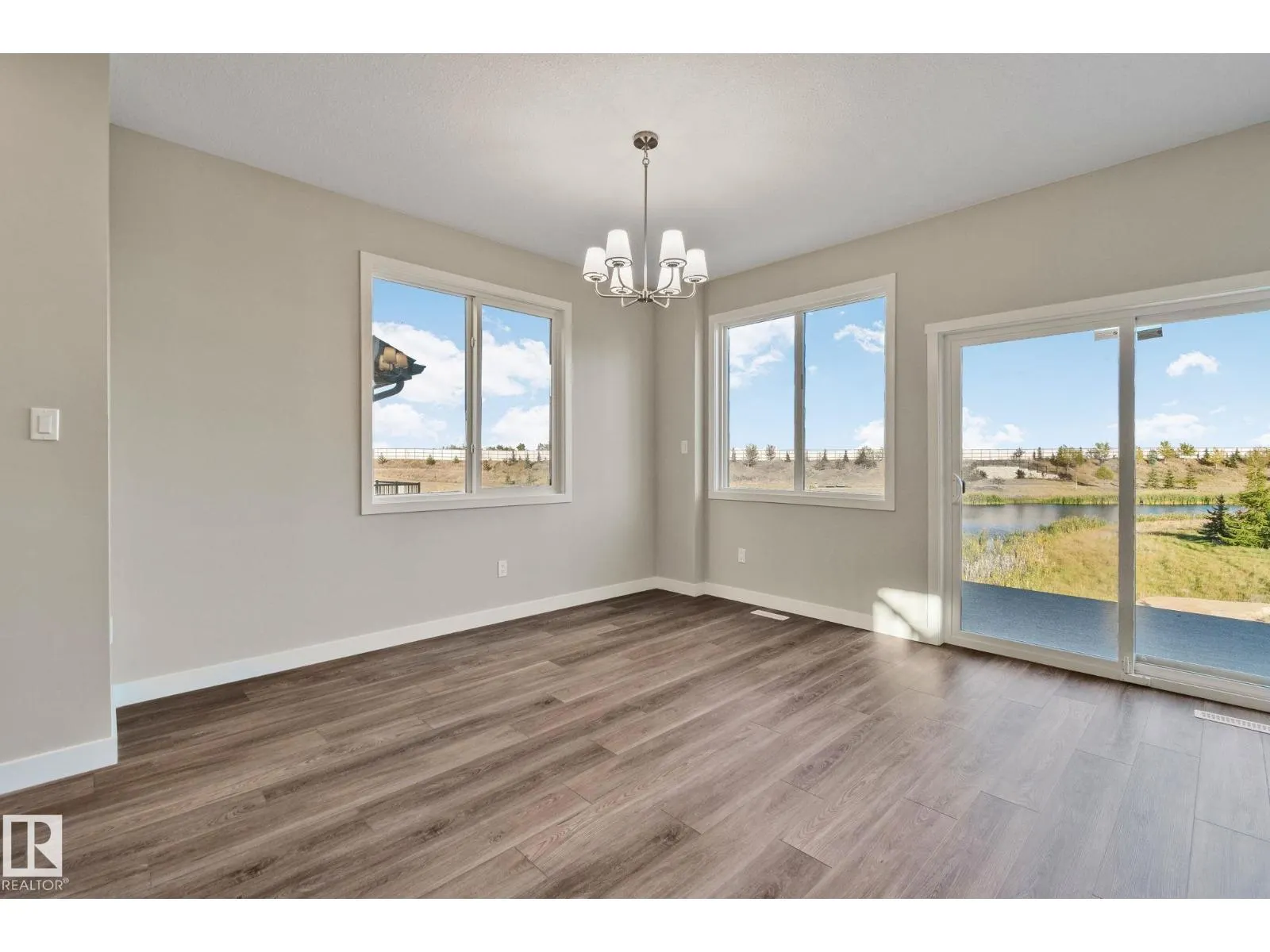 41 Savoy Cr