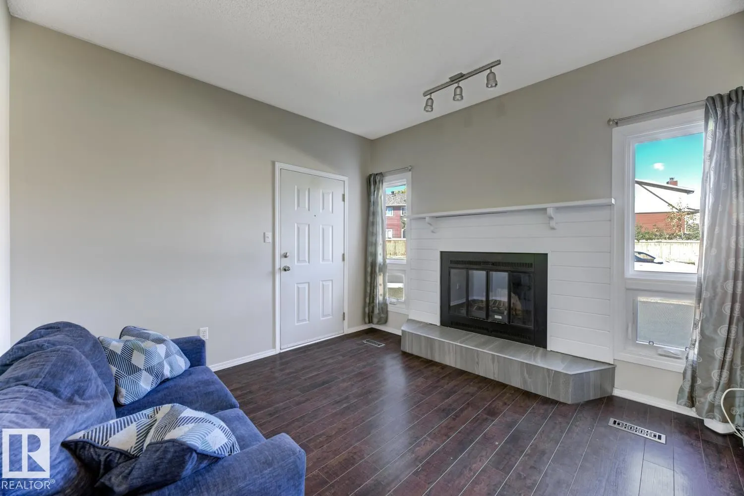 #33 15710 BEAUMARIS RD NW