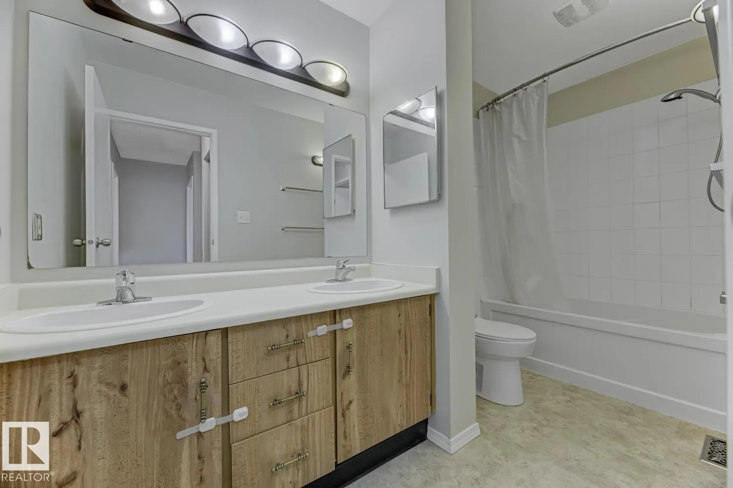 #33 15710 BEAUMARIS RD NW