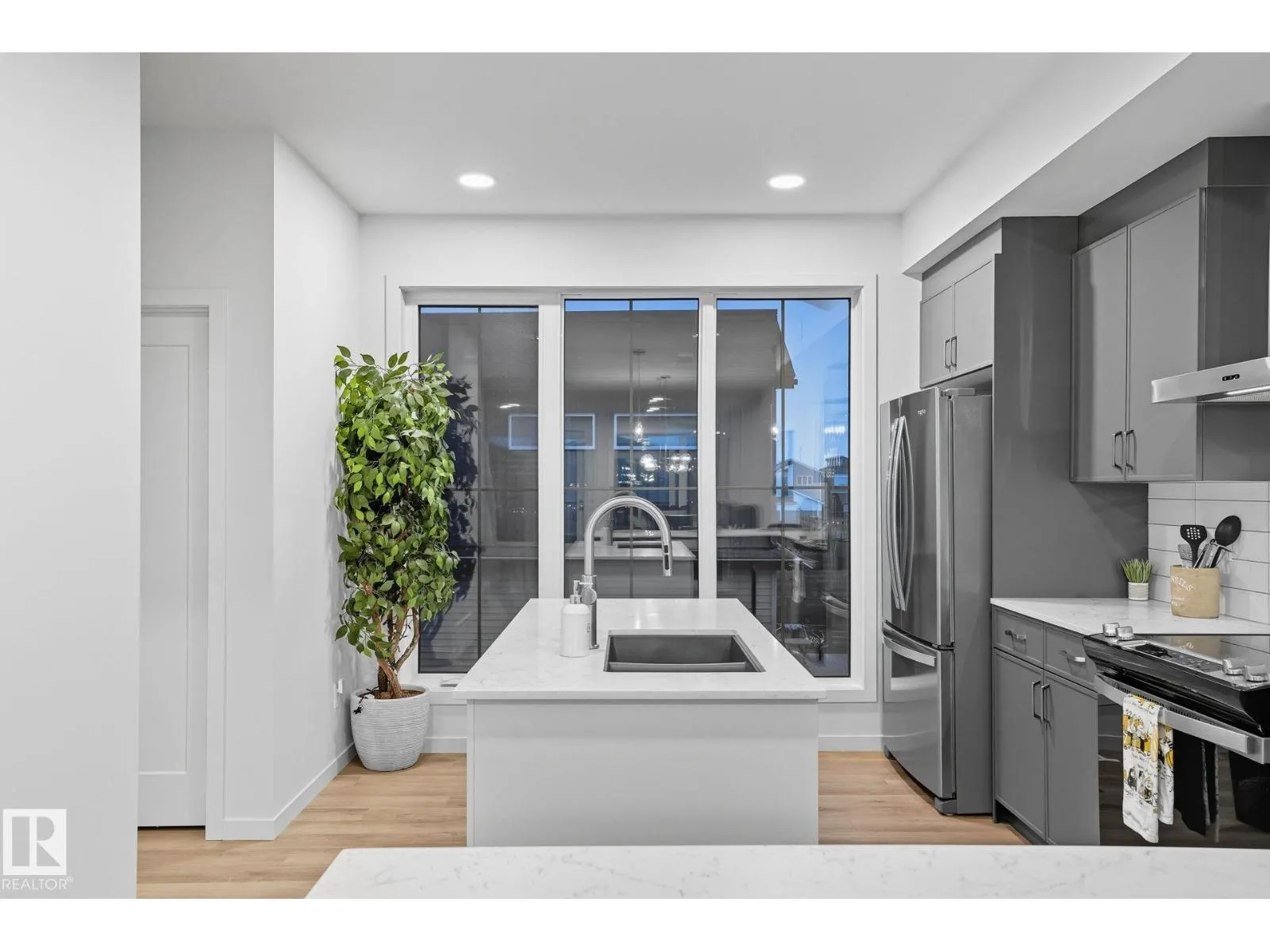3302 KULAY WY SW
