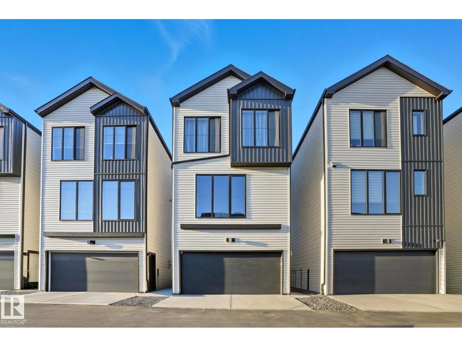 3302 KULAY WY SW