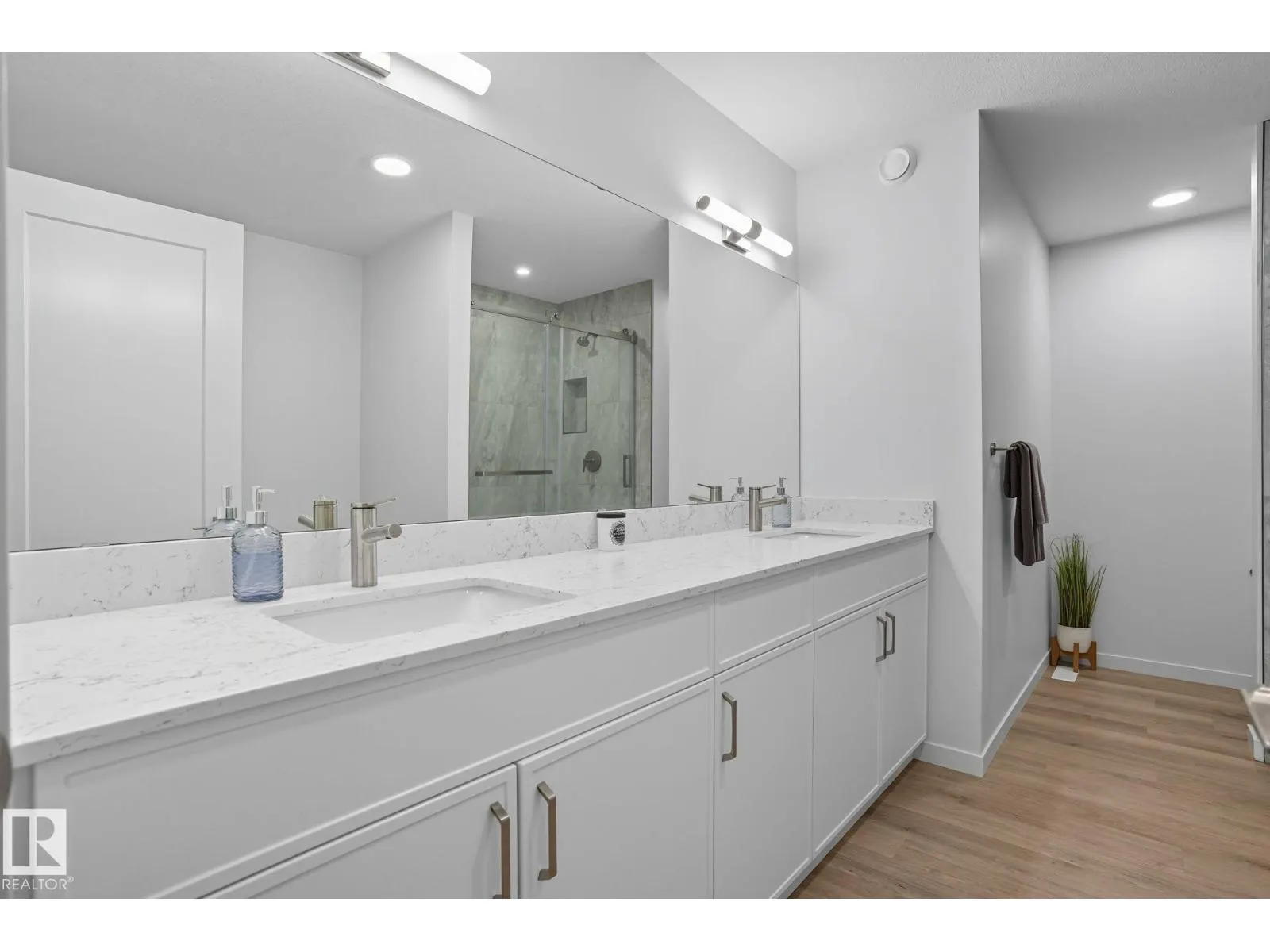 3302 KULAY WY SW