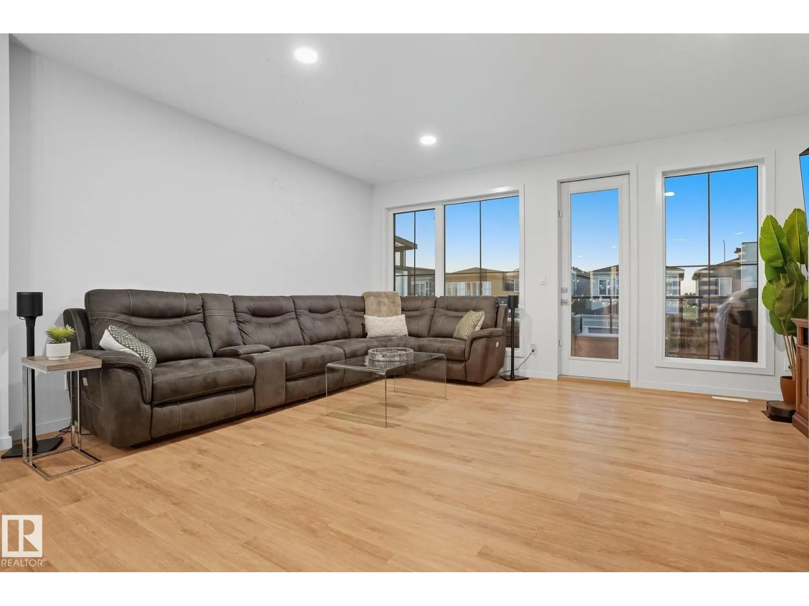 3302 KULAY WY SW