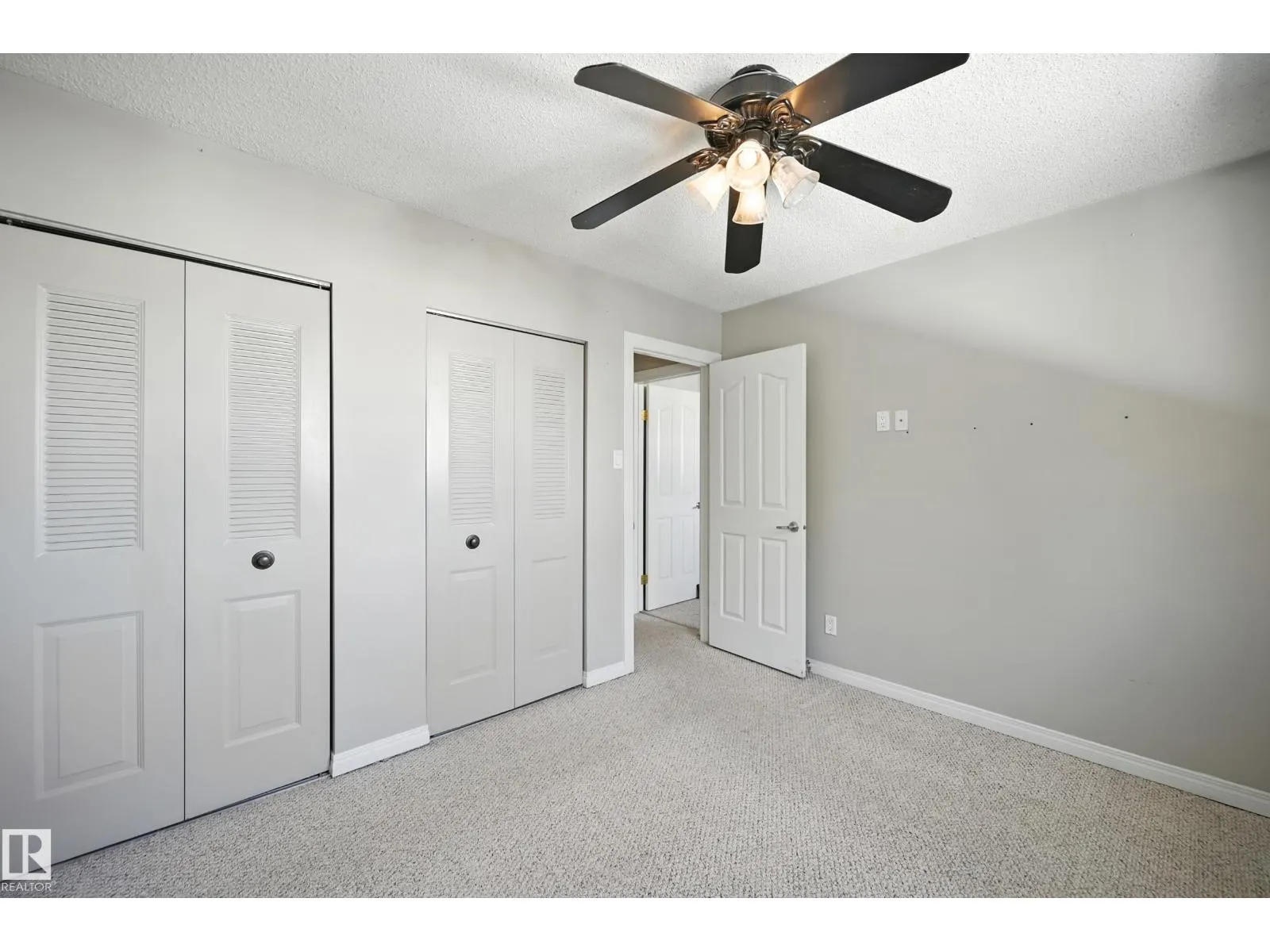 11406 139 AV NW