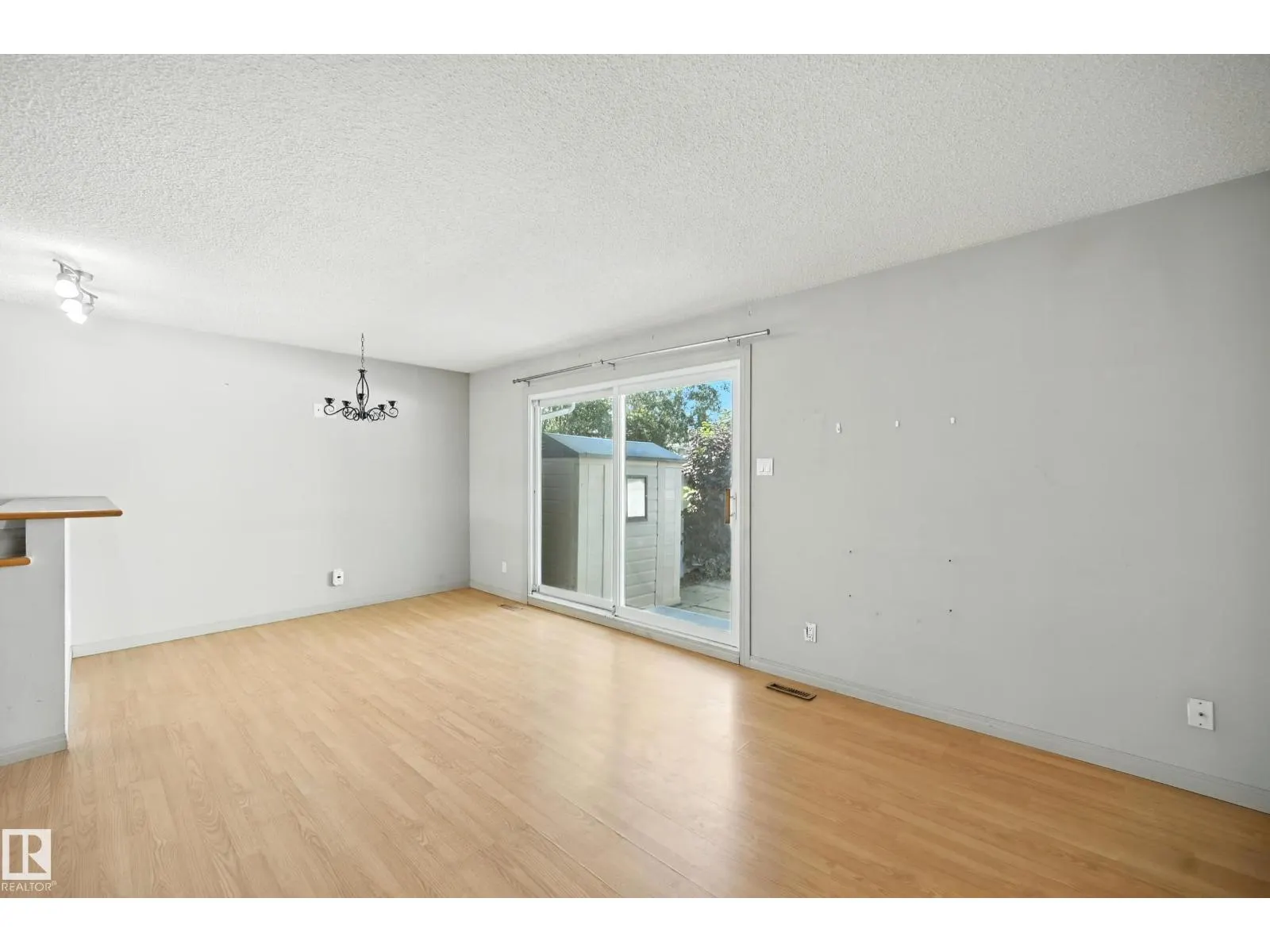 11406 139 AV NW