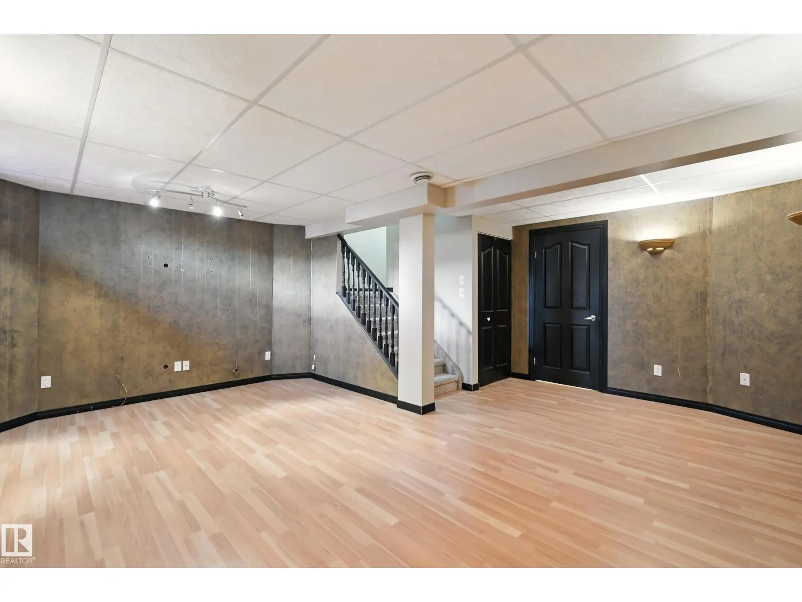 11406 139 AV NW