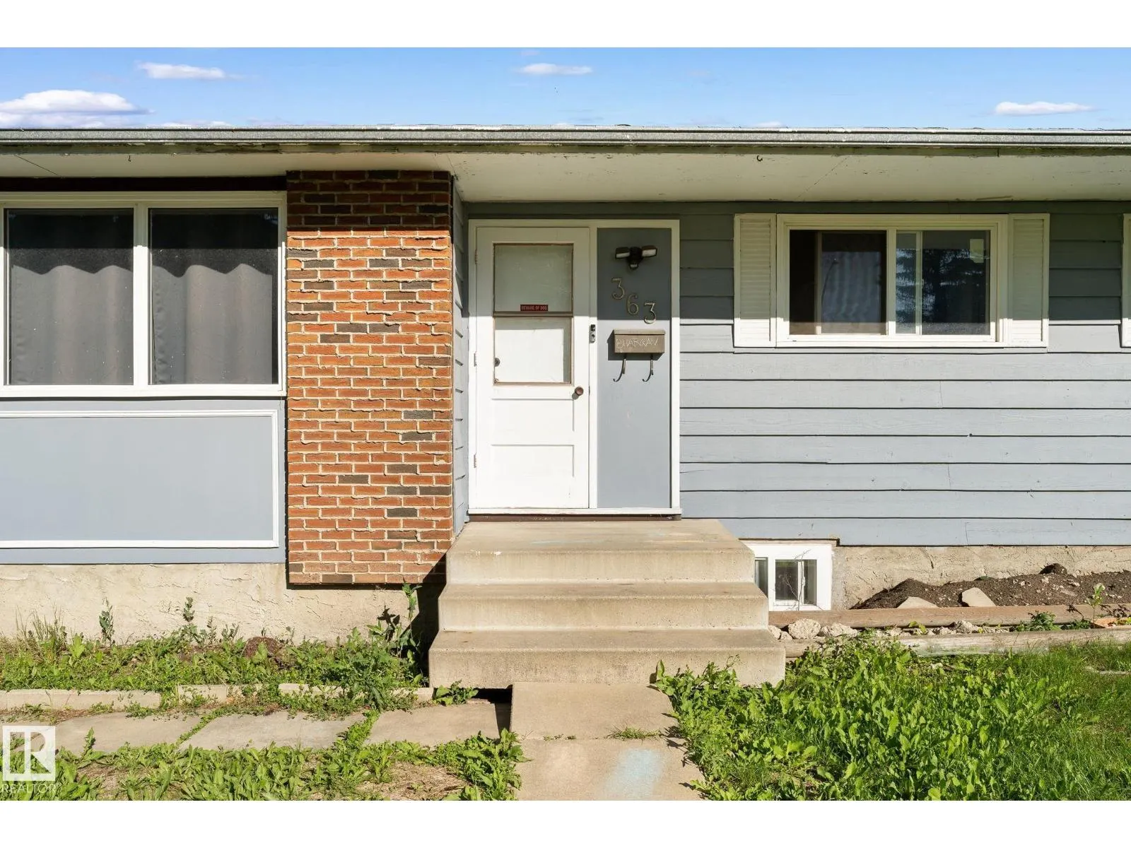 363 KNOTTWOOD RD W NW