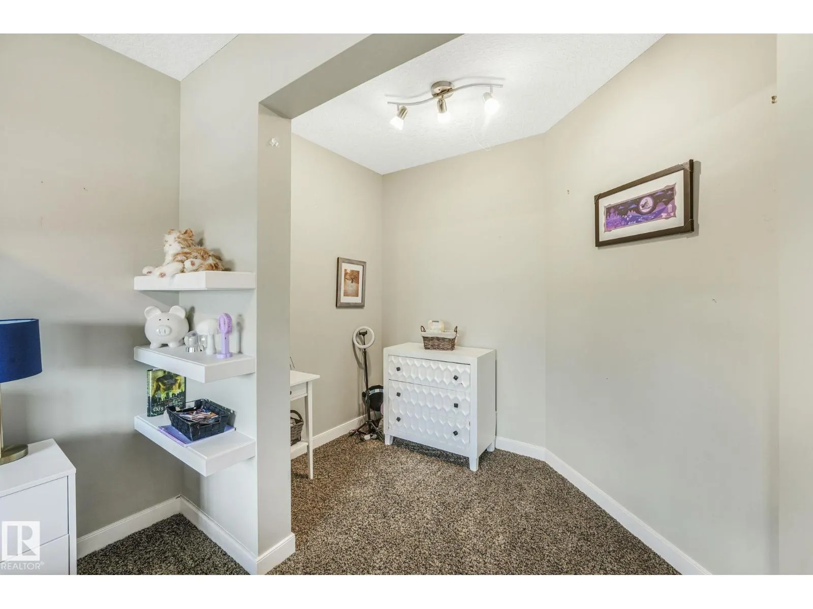 2441 BOWEN WD SW
