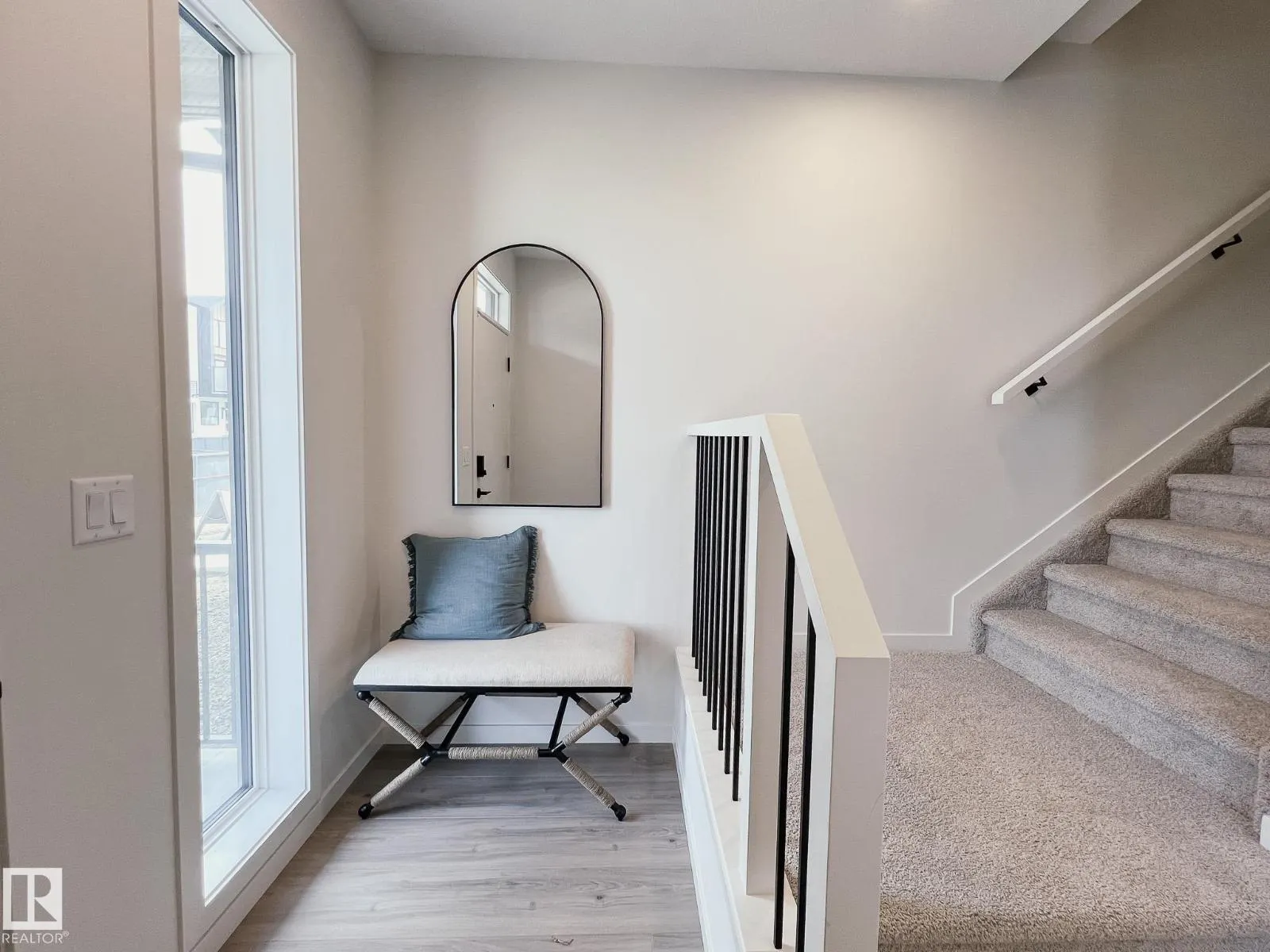 8108 228 ST NW
