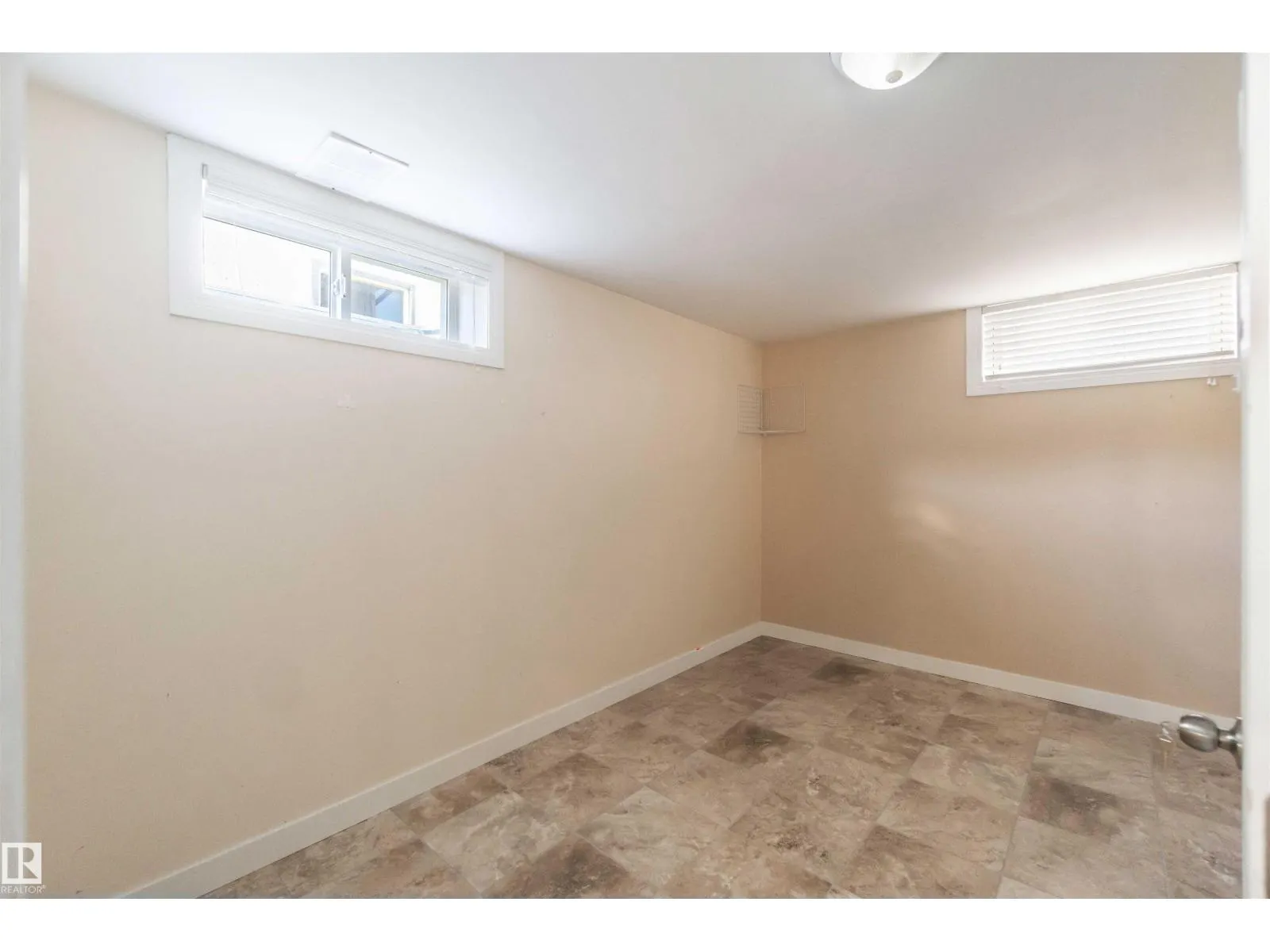 13124 63 ST NW
