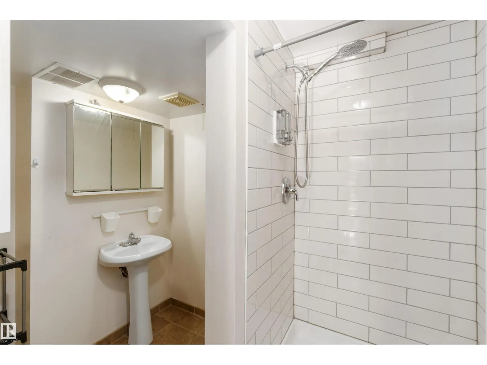 13124 63 ST NW