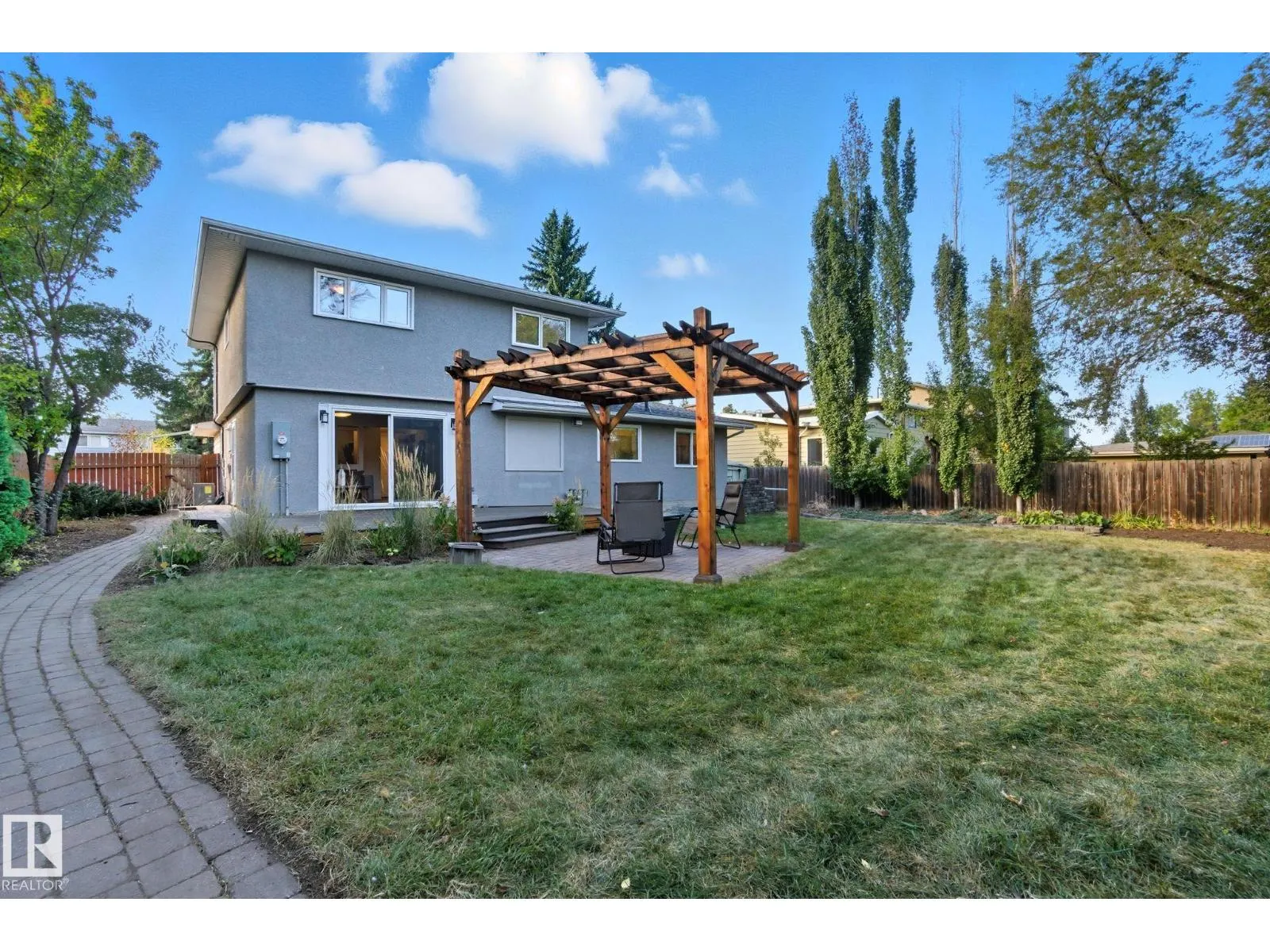 12436 LANSDOWNE DR NW